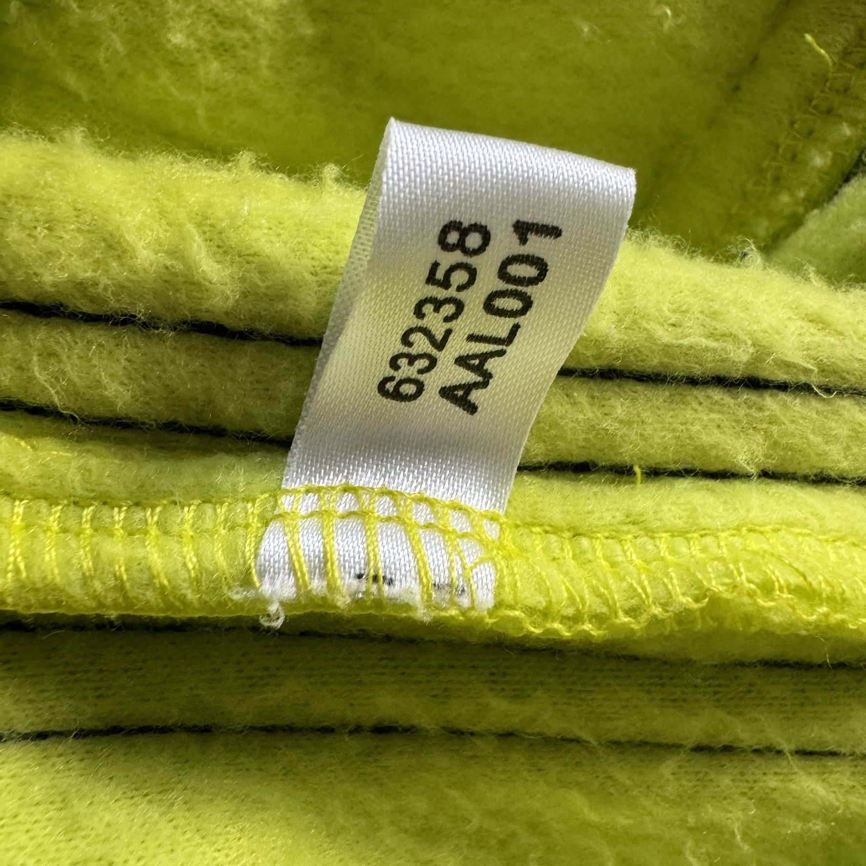 Adidas × Vintage Vintage Adidas Neon Printed vintage grey yellow fleece sh Size US L / EU 52-54 / 3 - 5 Thumbnail