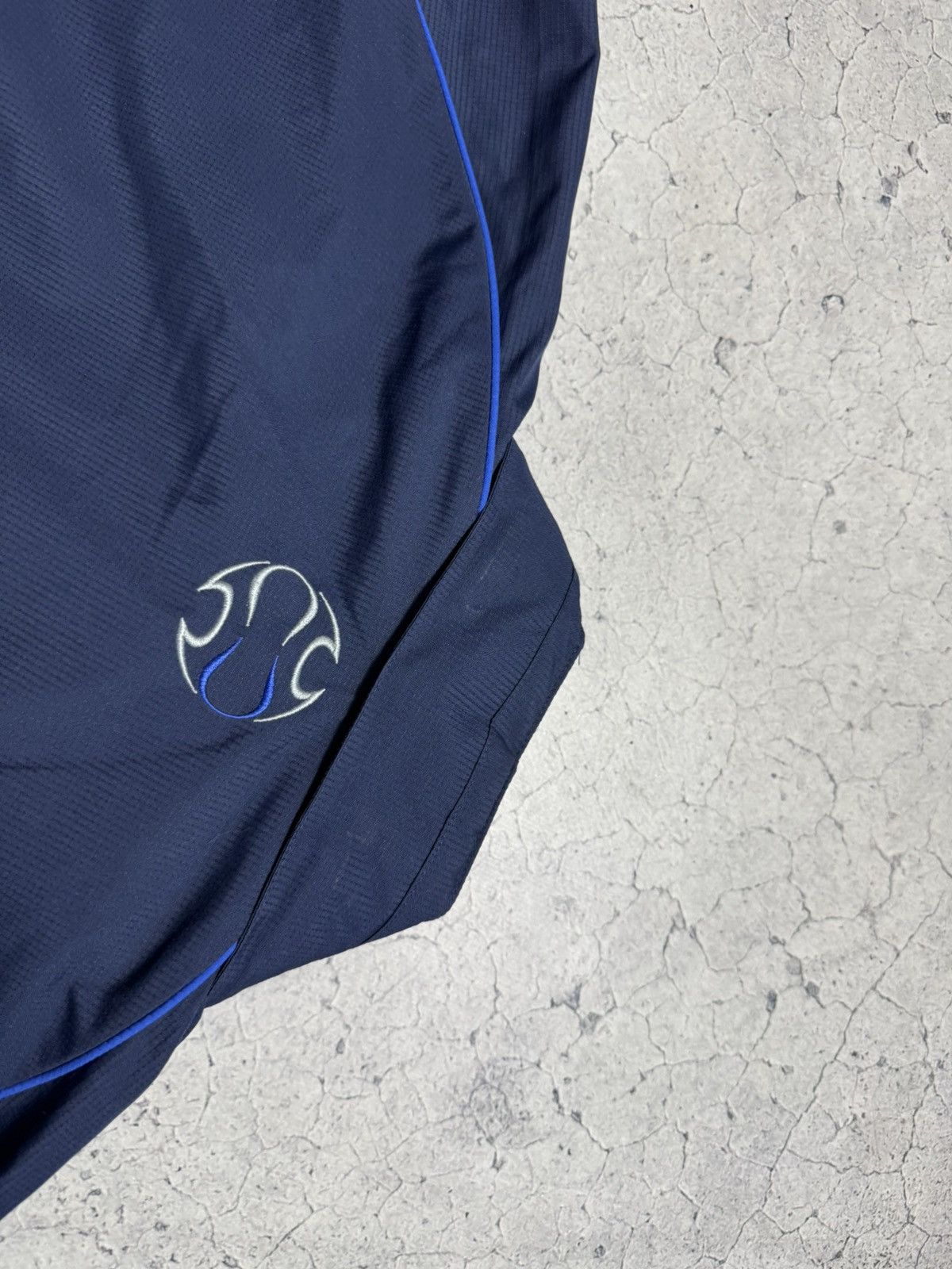Adidas Adidas FC Chelsea Y2K Nylon Football Jacket Vintage Size US L / EU 52-54 / 3 - 12 Thumbnail