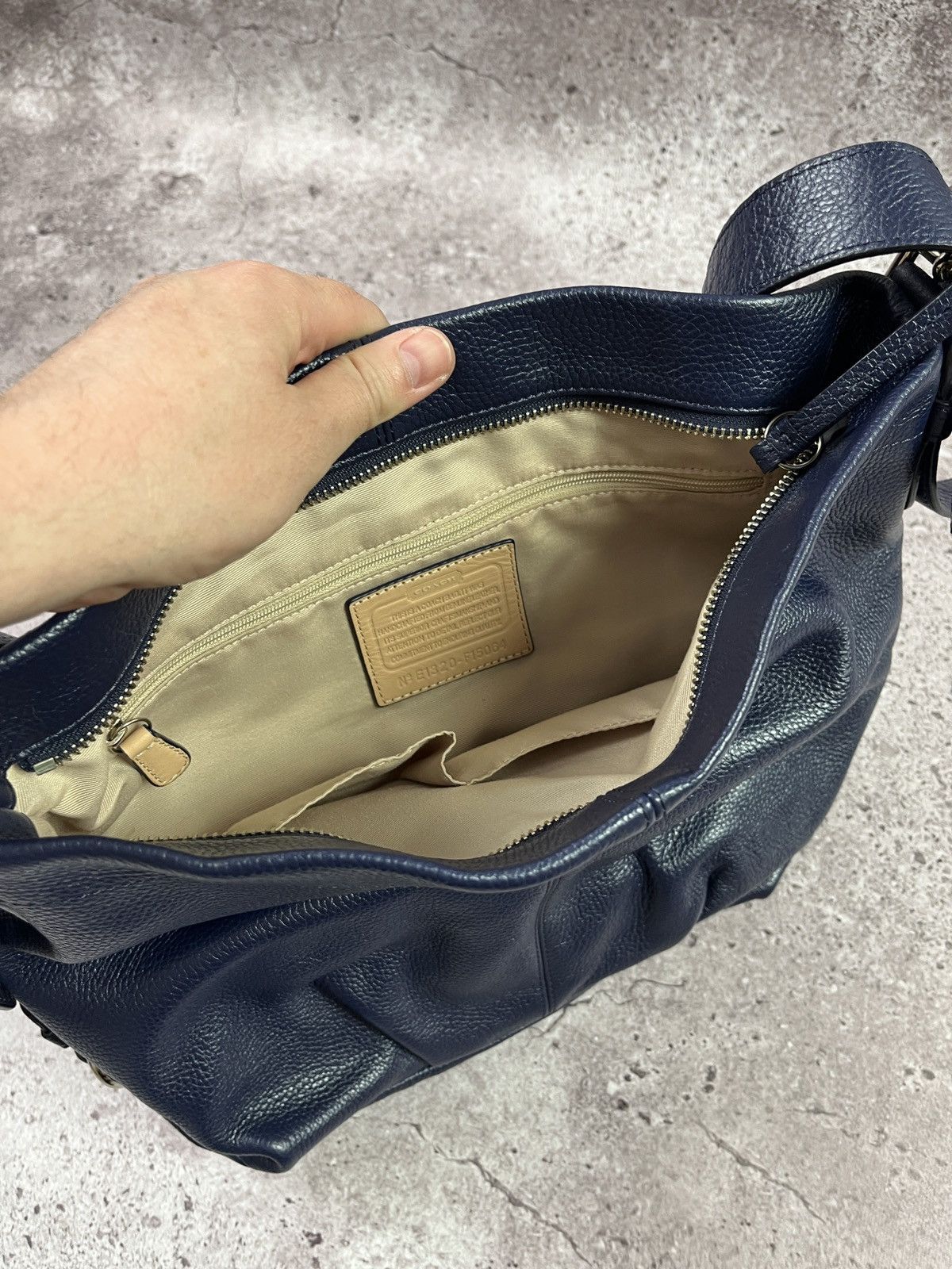 Coach Coach Navy Pebbled Leather Hobo Shoulder Bag Large Size ONE SIZE - 8 Thumbnail