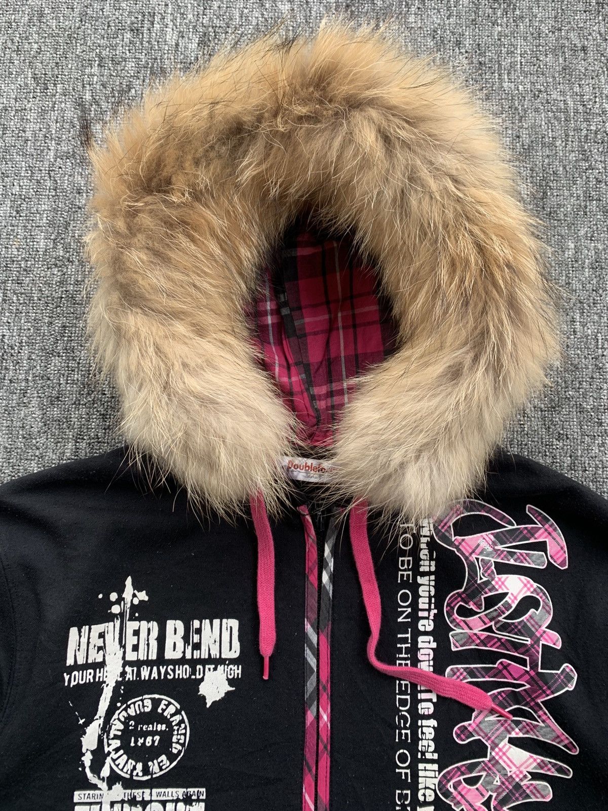Japanese Brand Double Focus Gothic Poem Black Pink Fur Hoodie Size US L / EU 52-54 / 3 - 2 Thumbnail