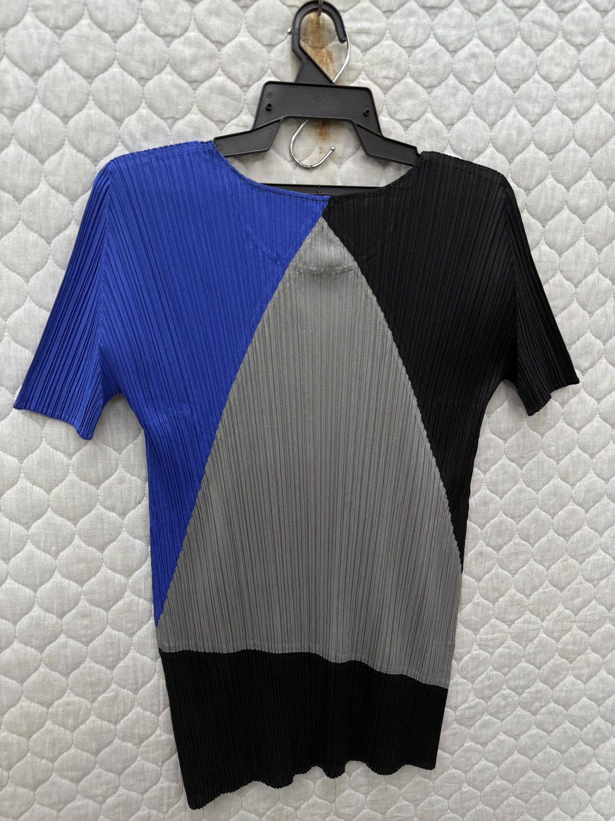 Pleats Please Issey Miyake 🔥🔥🔥ARCHIVE PLEATS PLEASE ISSEY MIYAKE TRICOLOUR SHIRTS Size M / US 6-8 / IT 42-44 - 8 Thumbnail