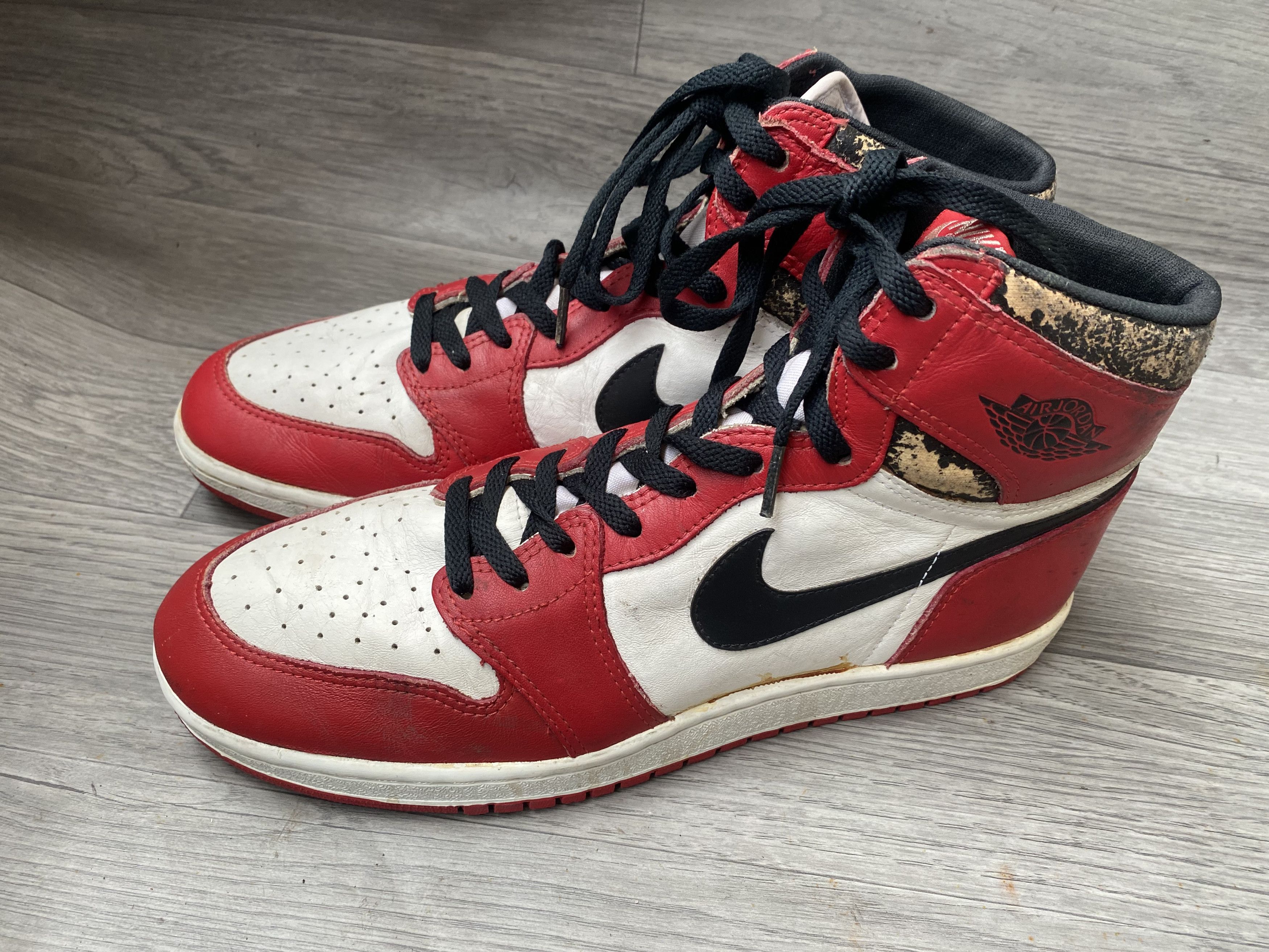 Nike Vintage Nike air jordan 1 OG 1985 Chicago sneakers sz 10.5 Size US 10 / EU 43 - 2 Thumbnail