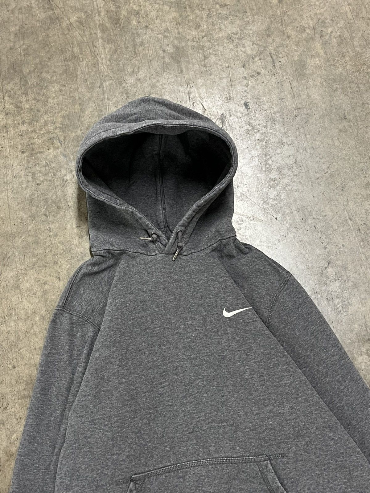 Nike × Vintage Nike vintage essential gray swoosh hoodie streetwear hype Size US M / EU 48-50 / 2 - 3 Thumbnail