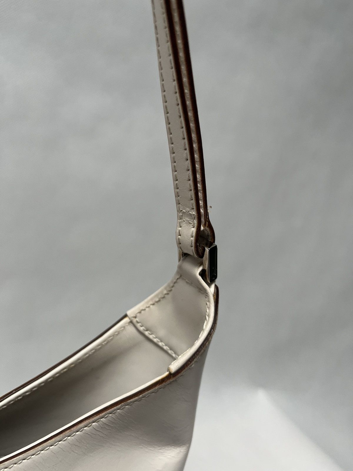 Gucci Vintage Gucci white shoulder bag by Tom Ford Size ONE SIZE - 8 Thumbnail