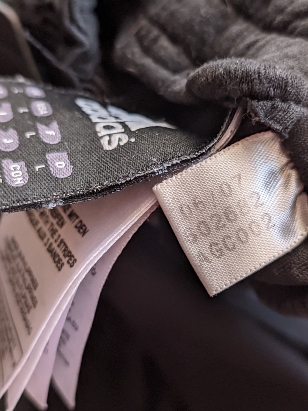 Japanese Brand Adidas TechFit vintage Y2K faded baggy cargo pants Size US 34 / EU 50 - 5 Thumbnail