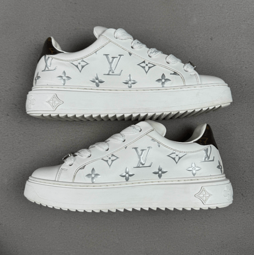Louis Vuitton Louis Vuitton low-top shoes Size US 5.5 / IT 35.5 - 6 Thumbnail