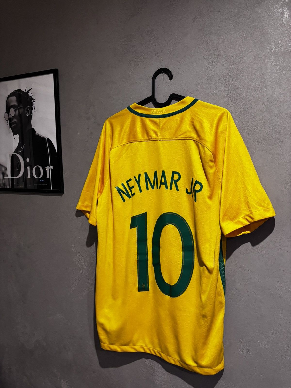 Nike Nike vintage brazil football jersey Neymar Jr 10 Size US L / EU 52-54 / 3 - 8 Thumbnail
