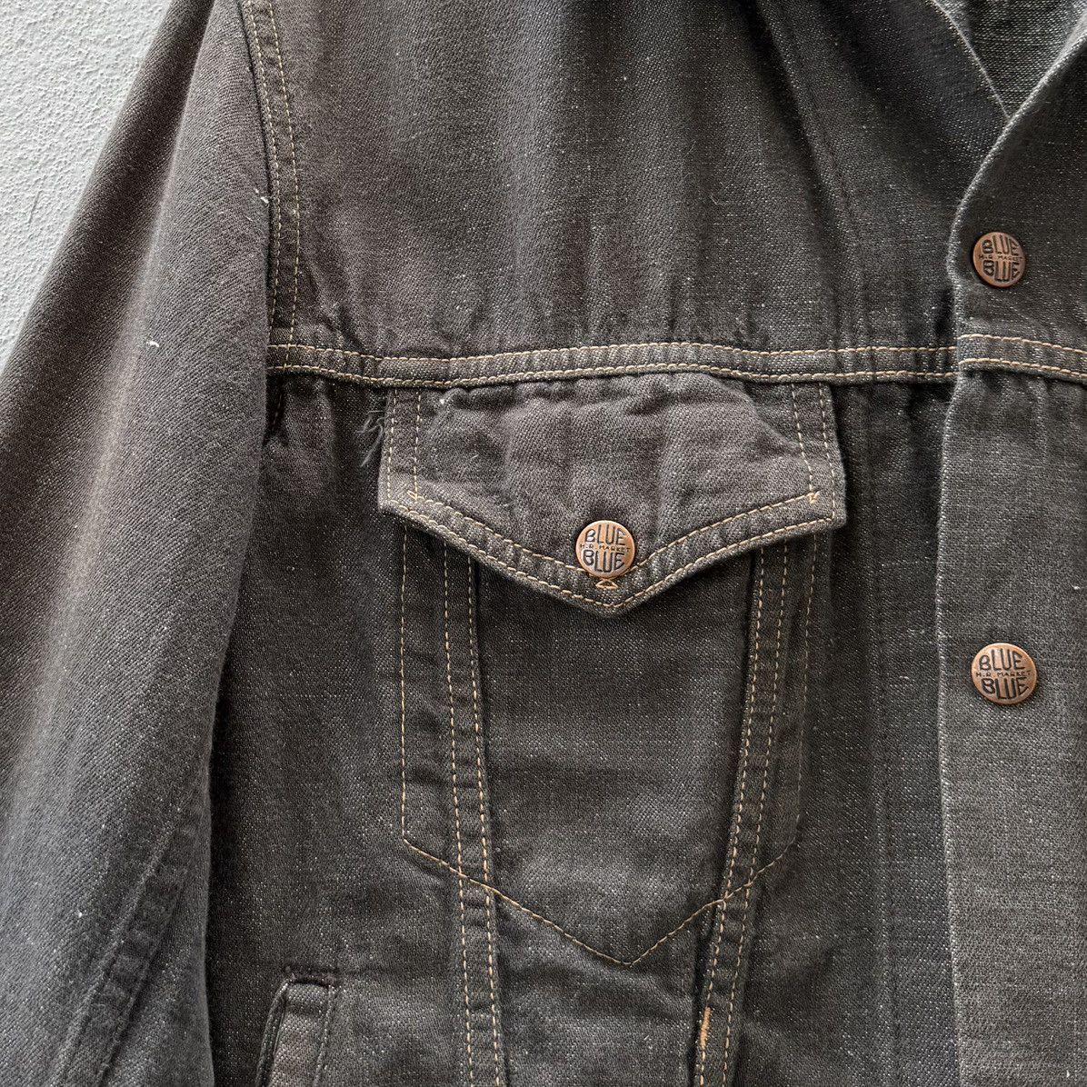 Blue Blue Japan Vintage Blue Blue Japan Denim Trucker Jacket Size US L / EU 52-54 / 3 - 10 Thumbnail