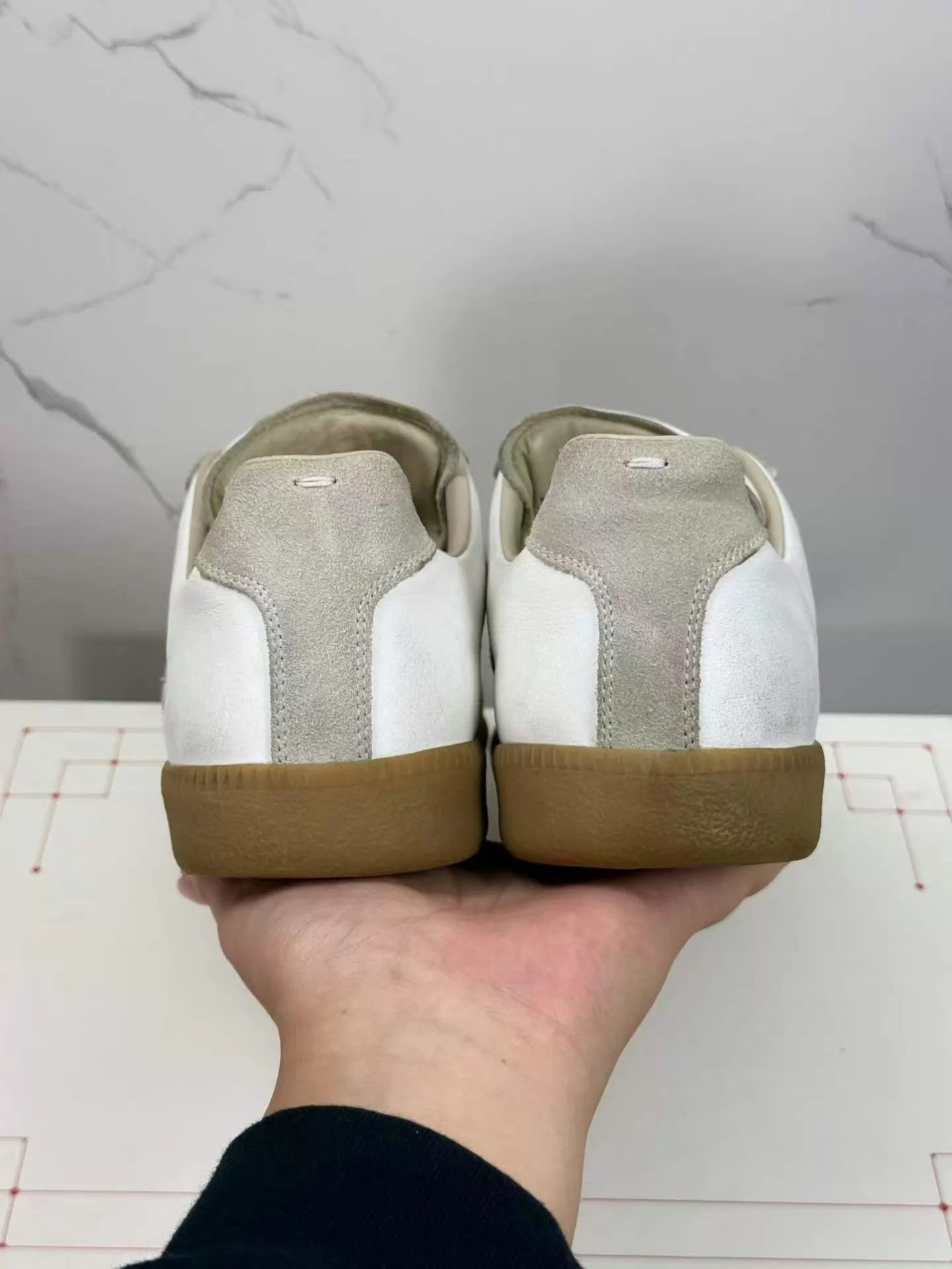 Maison Margiela MM Replica Calfskin Logo Strap Trainer Men White 41 Near New Size US 8 / EU 41 - 5 Thumbnail