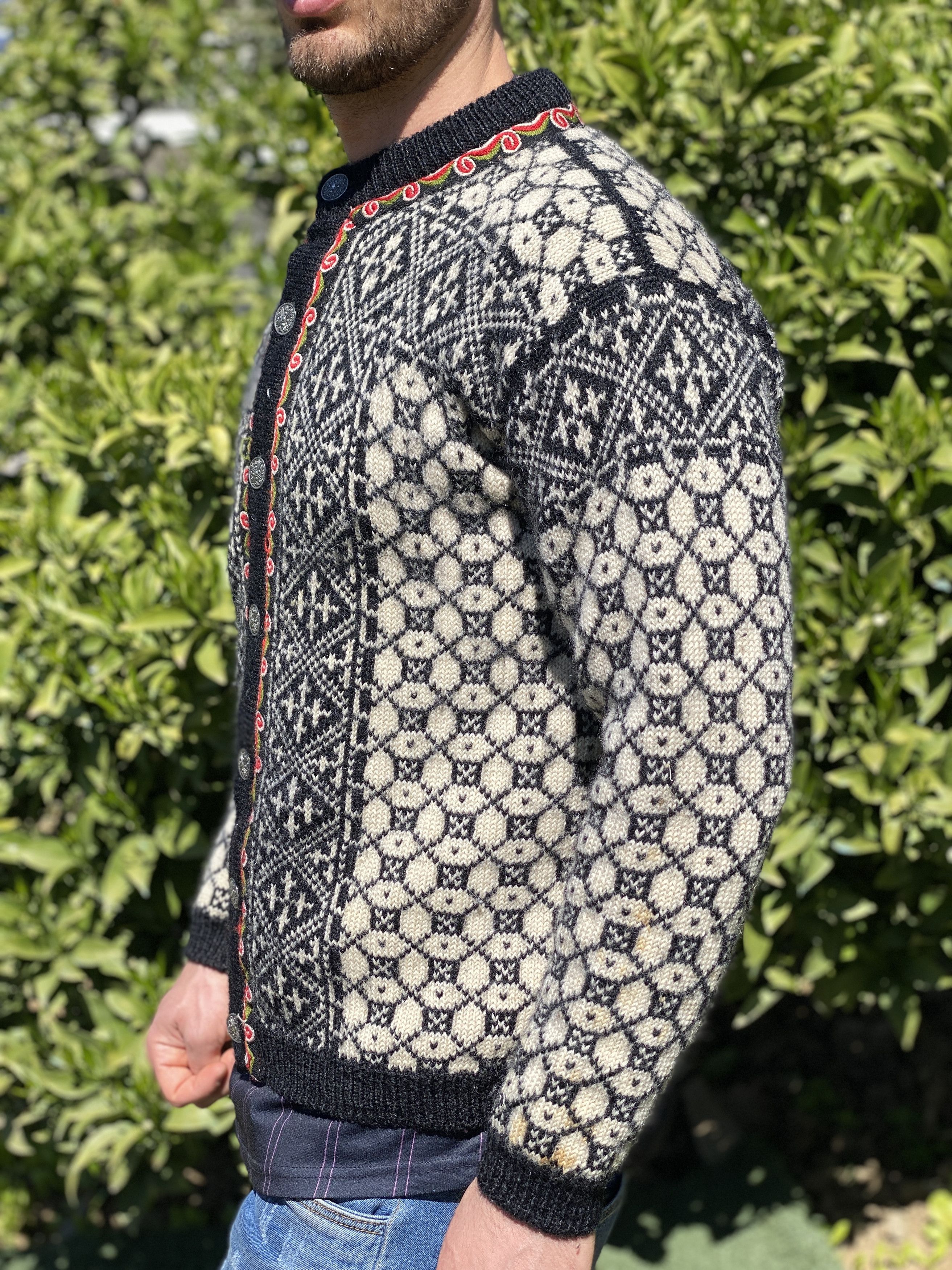 Dale Of Norway Cardigan Dale Of Norway Winter HandCrafted Slim Fit Size M Size US M / EU 48-50 / 2 - 2 Thumbnail
