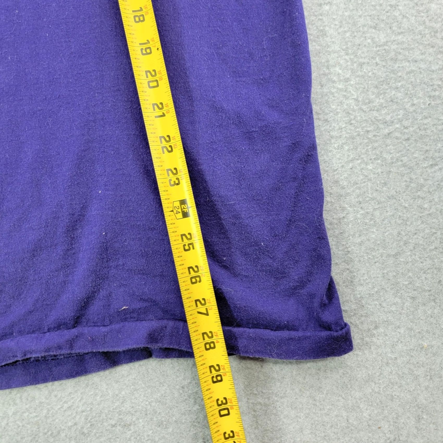 Vintage VINTAGE Muscle Boy Tank Top Shirt Mens Large Purple Streetwise 90s Streetwear Graphic Print Sleeveless T-Shirt Mens Large Purple 90s Size US L / EU 52-54 / 3 - 7 Thumbnail