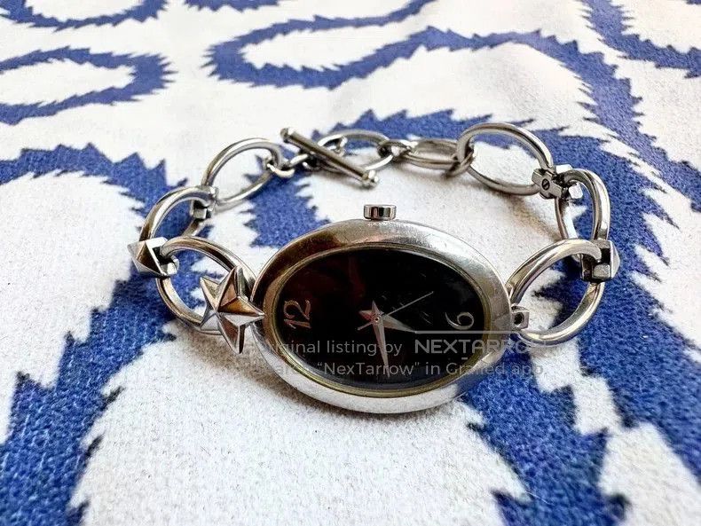 Vivienne Westwood Vivienne Westwood Vintage Star Moon Watch. Size ONE SIZE - 6 Thumbnail