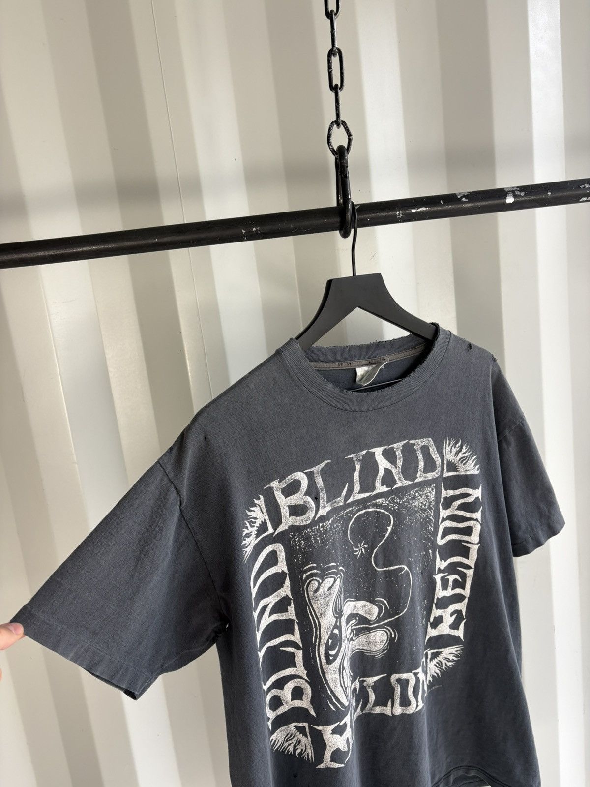 Band Tees Thrashed Blind Melon Faded Distressed Shirt GRUNGE Band Size US XL / EU 56 / 4 - 4 Thumbnail