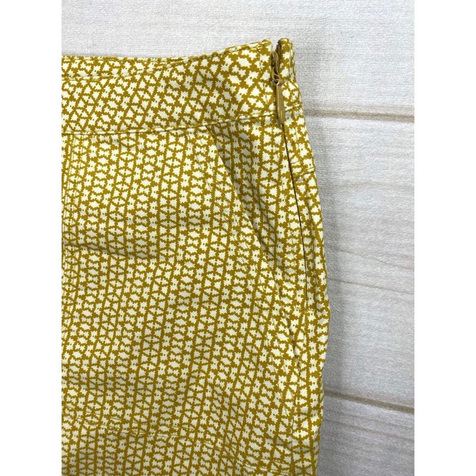 Prana prAna Mini Skirt Sz 6 Gold Geometric Print Outdoor Hiking Casual Shirt? Size 28" / US 6 / IT 42 - 2 Thumbnail
