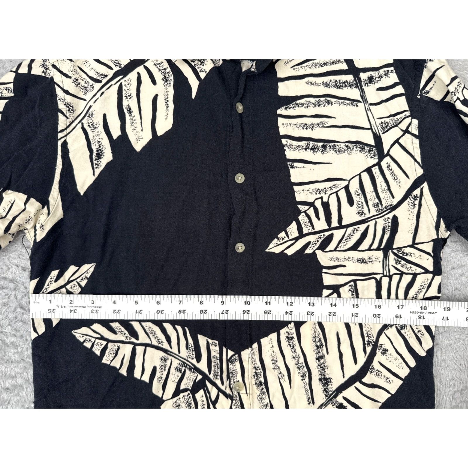 Vintage Hawaiian Shirt Men Small Black Ivory Floral Palm Leaf Cotton Button Up READ Size US S / EU 44-46 / 1 - 7 Thumbnail