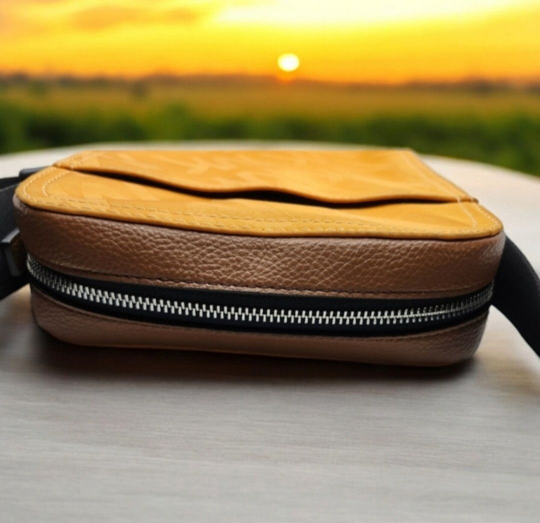 Michael Kors Michael Kors Crossbody/Messenger/Travel/Flight Bag Size ONE SIZE - 9 Thumbnail