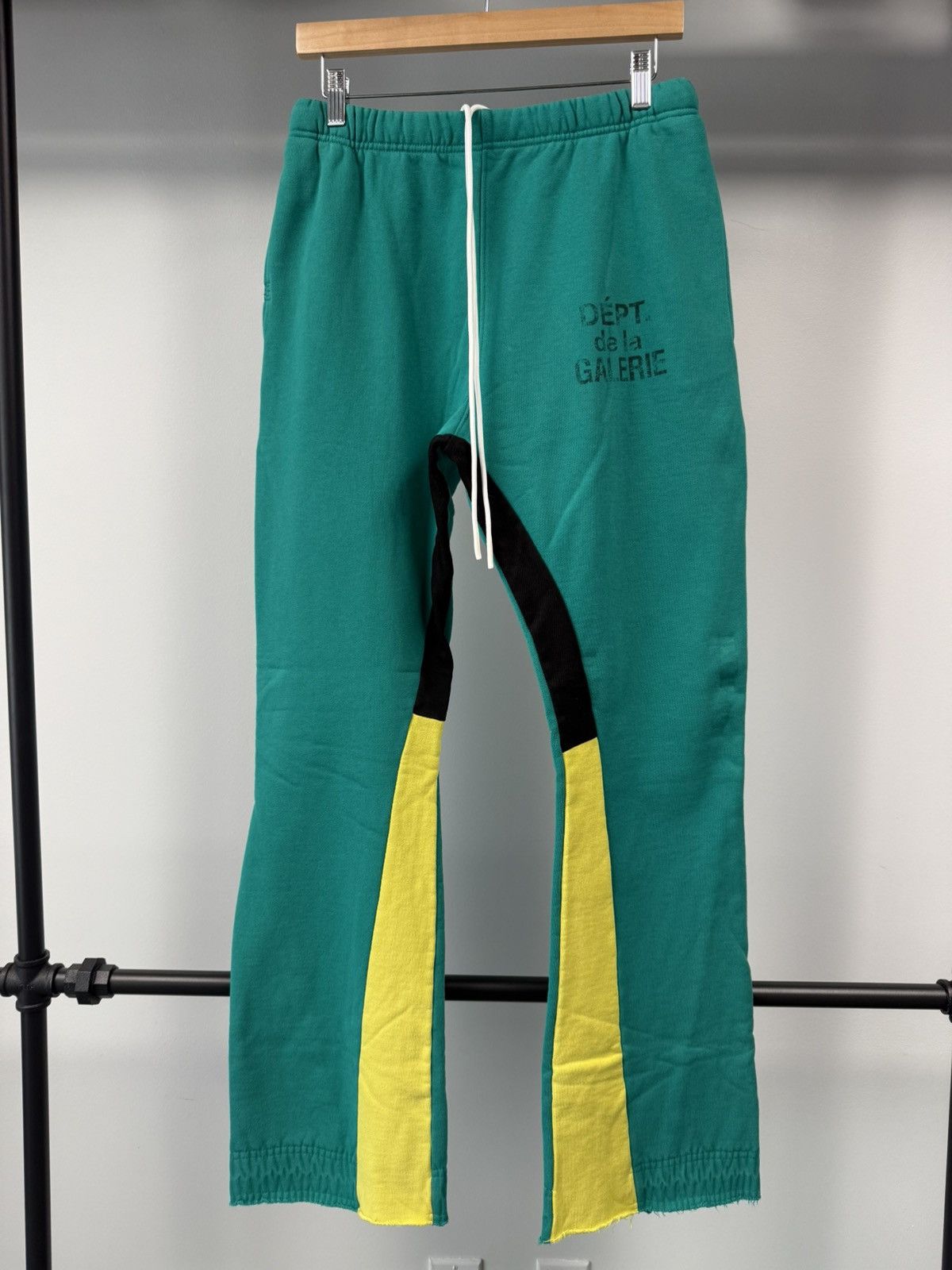 Gallery Dept. Gallery Dept. Flared Sweatpants - M Size US 32 / EU 48 - 2 Thumbnail