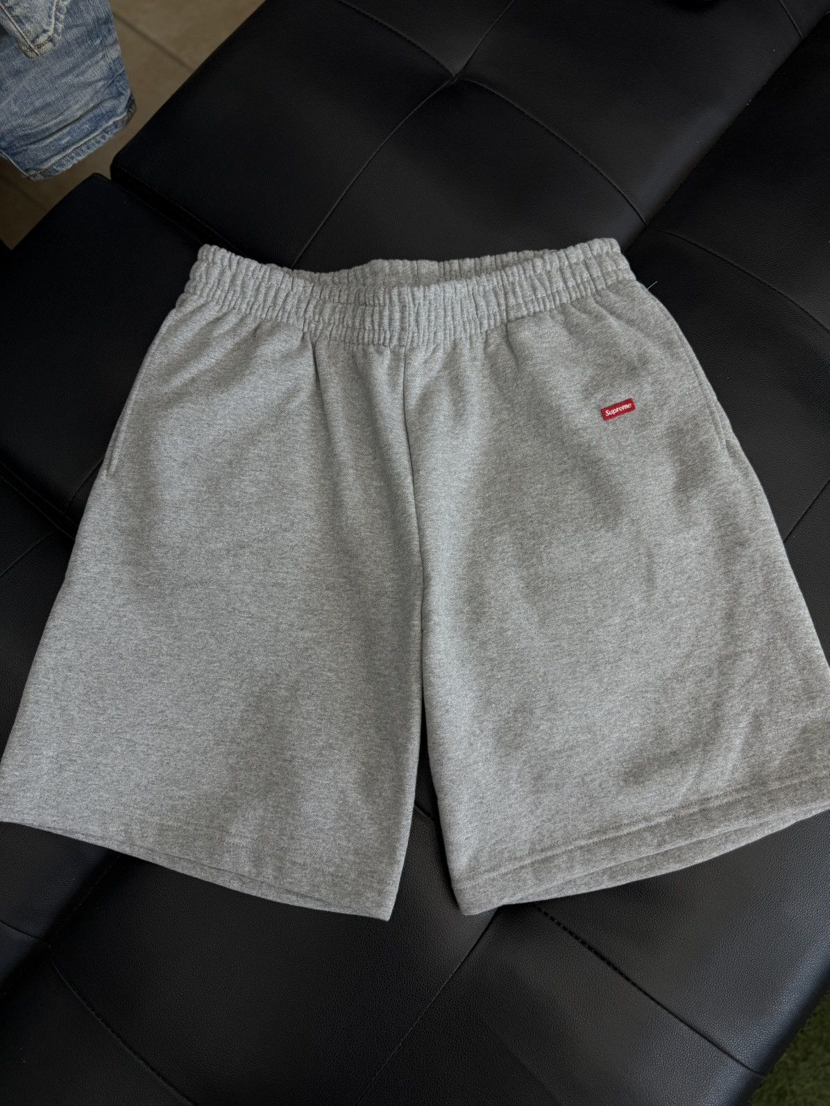 Supreme Supreme Grey Shorts Size Small Brand New Size US 29 - 1 Thumbnail