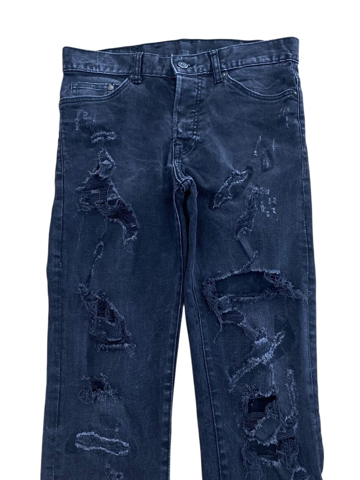 H&M H&M Brand Faded Wash Distressed Style Loose Jeans Size US 30 / EU 46 - 2 Thumbnail