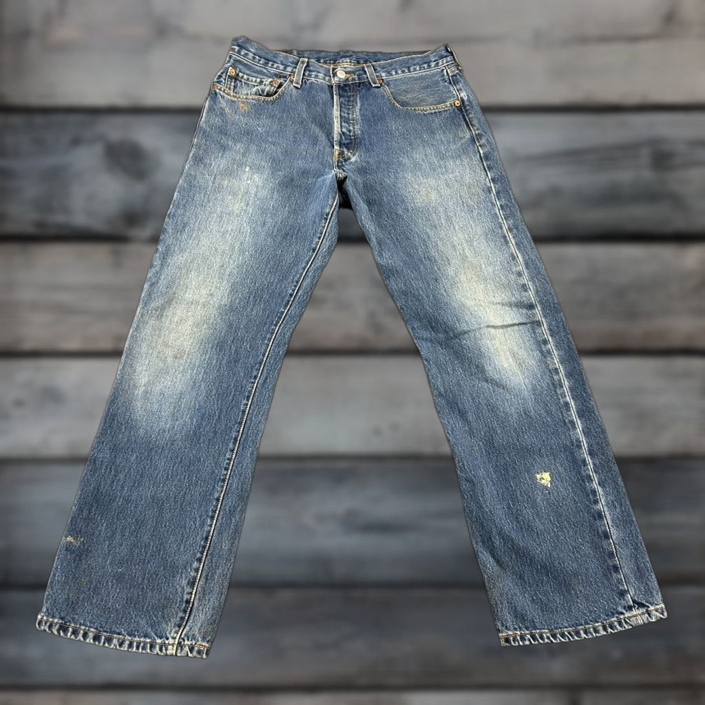 Levi's VINTAGE Levi's 501 Jeans Mens 33x30 Blue Straight Leg Regular Fit Medium Wash 90s Mens Size US 33 - 1 Thumbnail