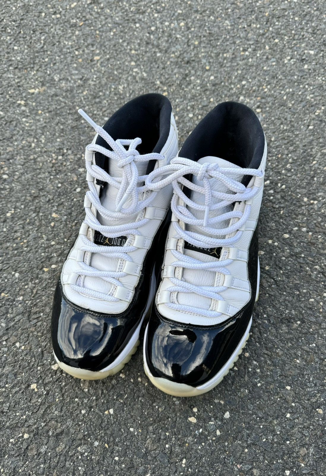 Jordan Brand × Nike Jordan Retro 11 Size US 9.5 / EU 42-43 - 3 Thumbnail