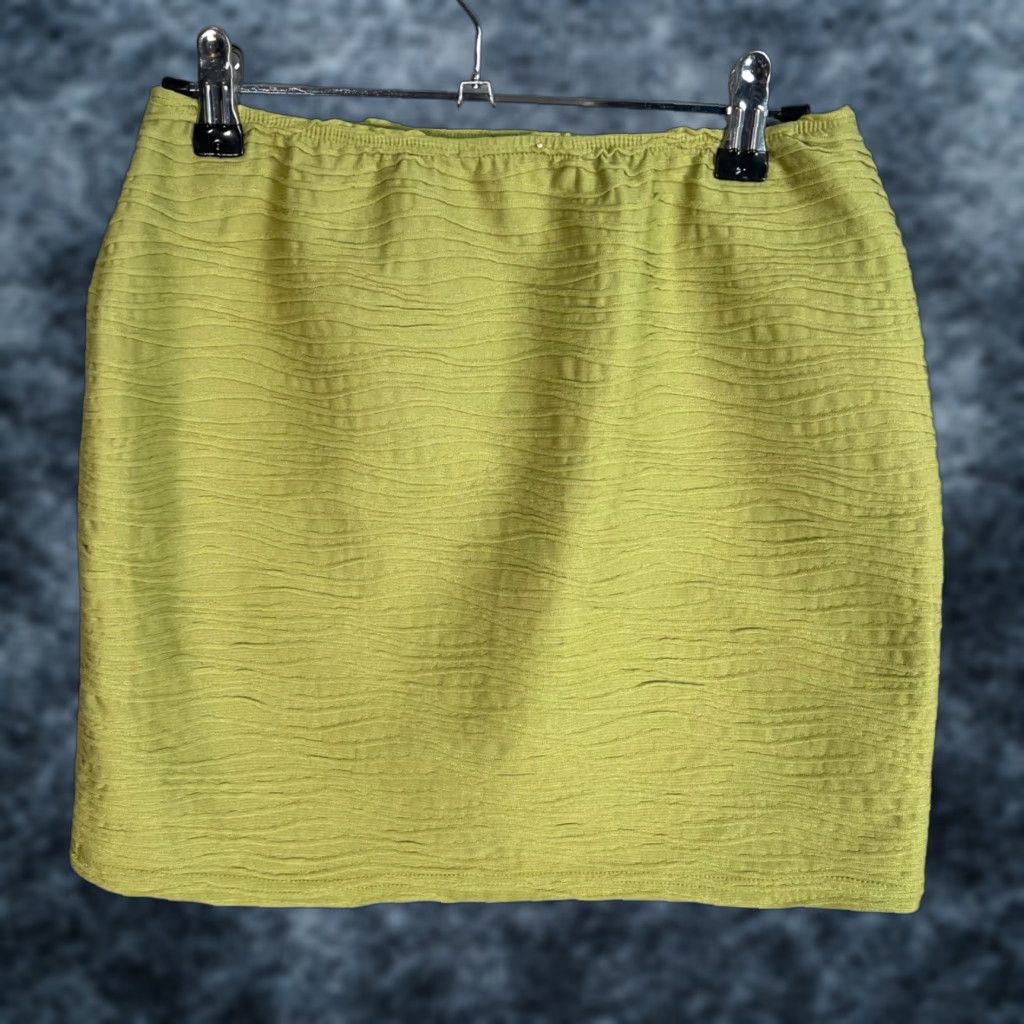 superdown Superdown Womens Medium Textured Olive Green Mini Skirt Elastic Waist Polyester Size 32" / US 10 / IT 46 - 1 Thumbnail