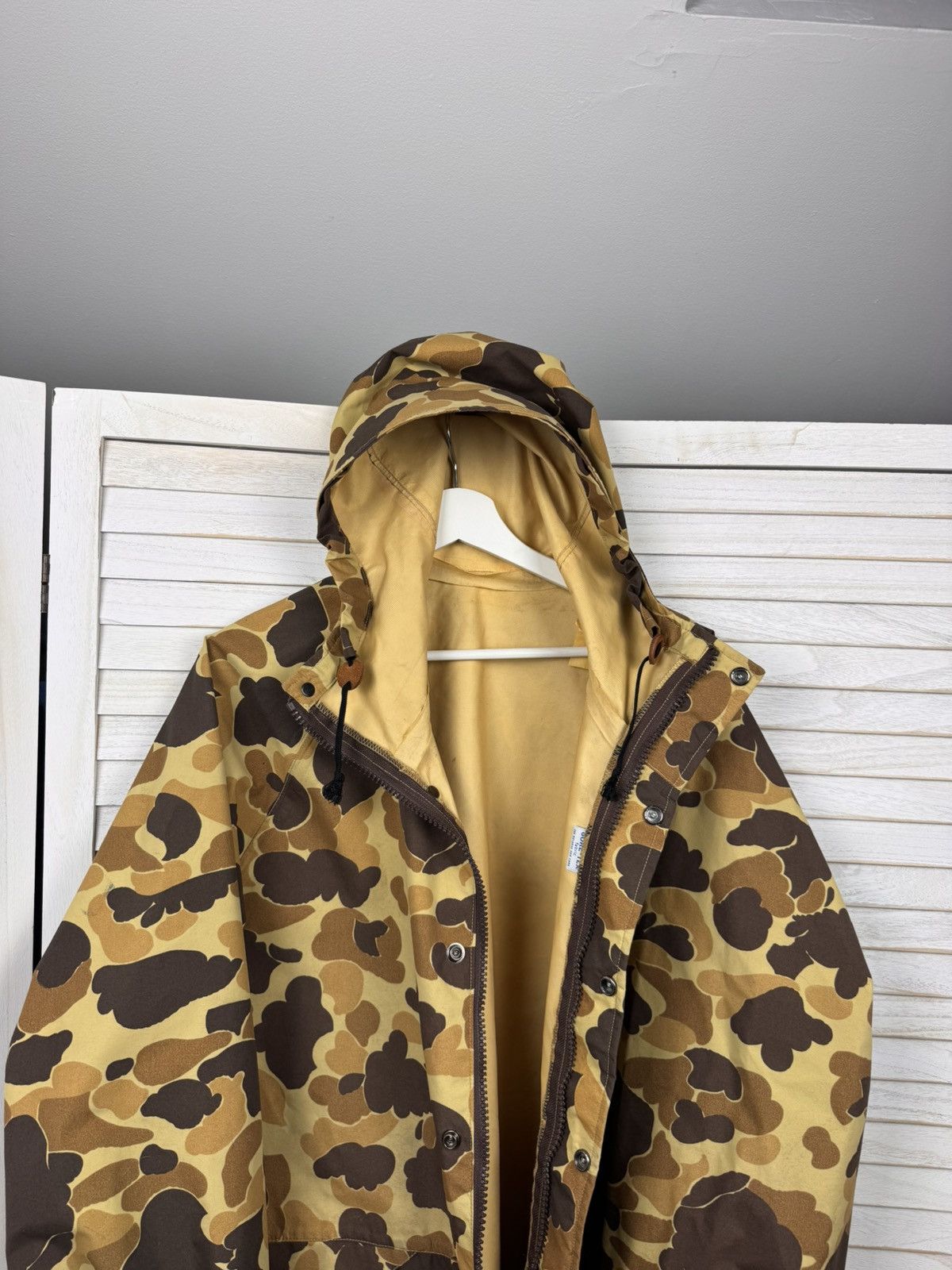 Vintage Vintage GORE-TEX Waterproof Camouflage Jacket Brown Beige Size US L / EU 52-54 / 3 - 1 Thumbnail