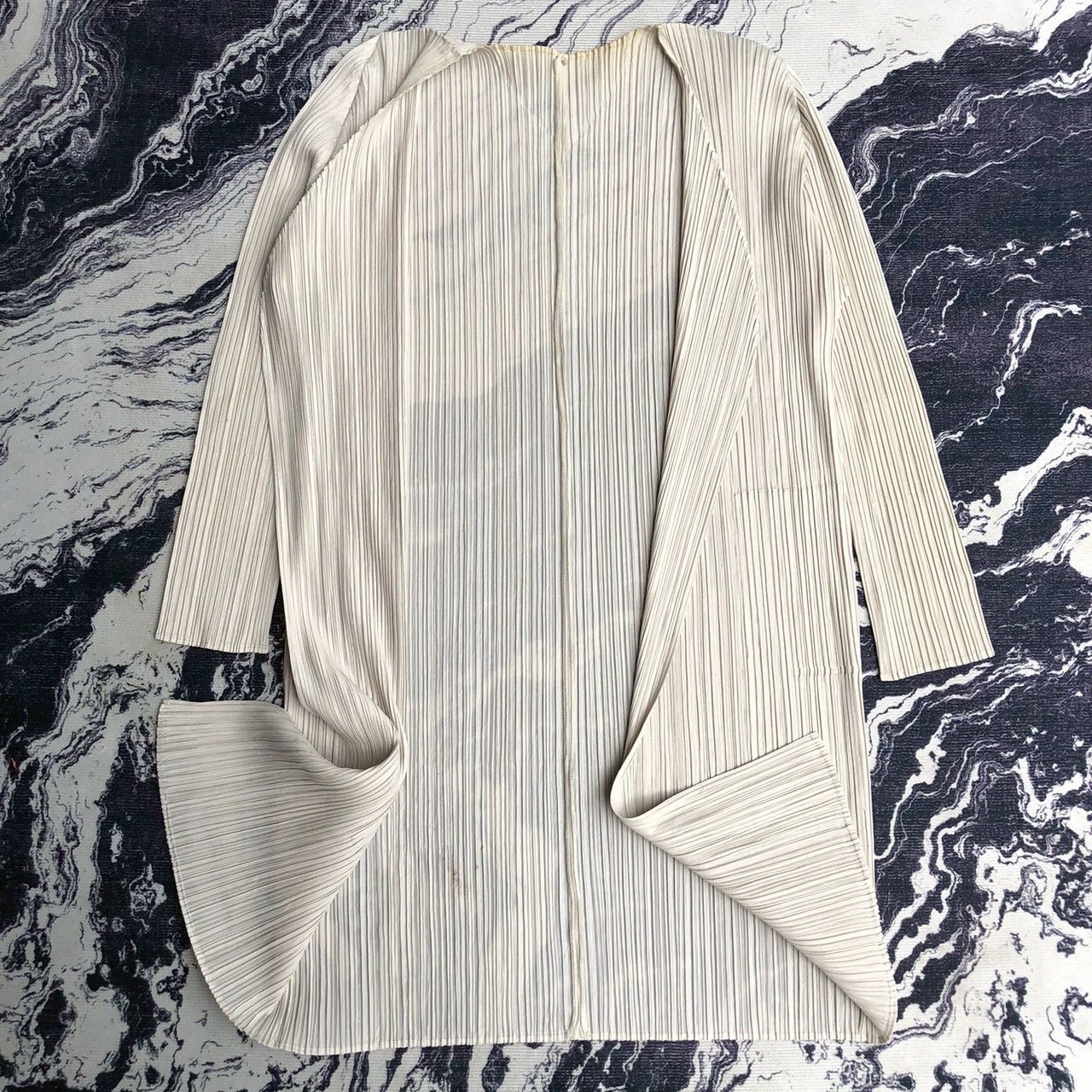 Pleats Please Issey Miyake Pleats Please Issey Miyake Long Pleated Jacket Size M / US 6-8 / IT 42-44 - 1 Thumbnail