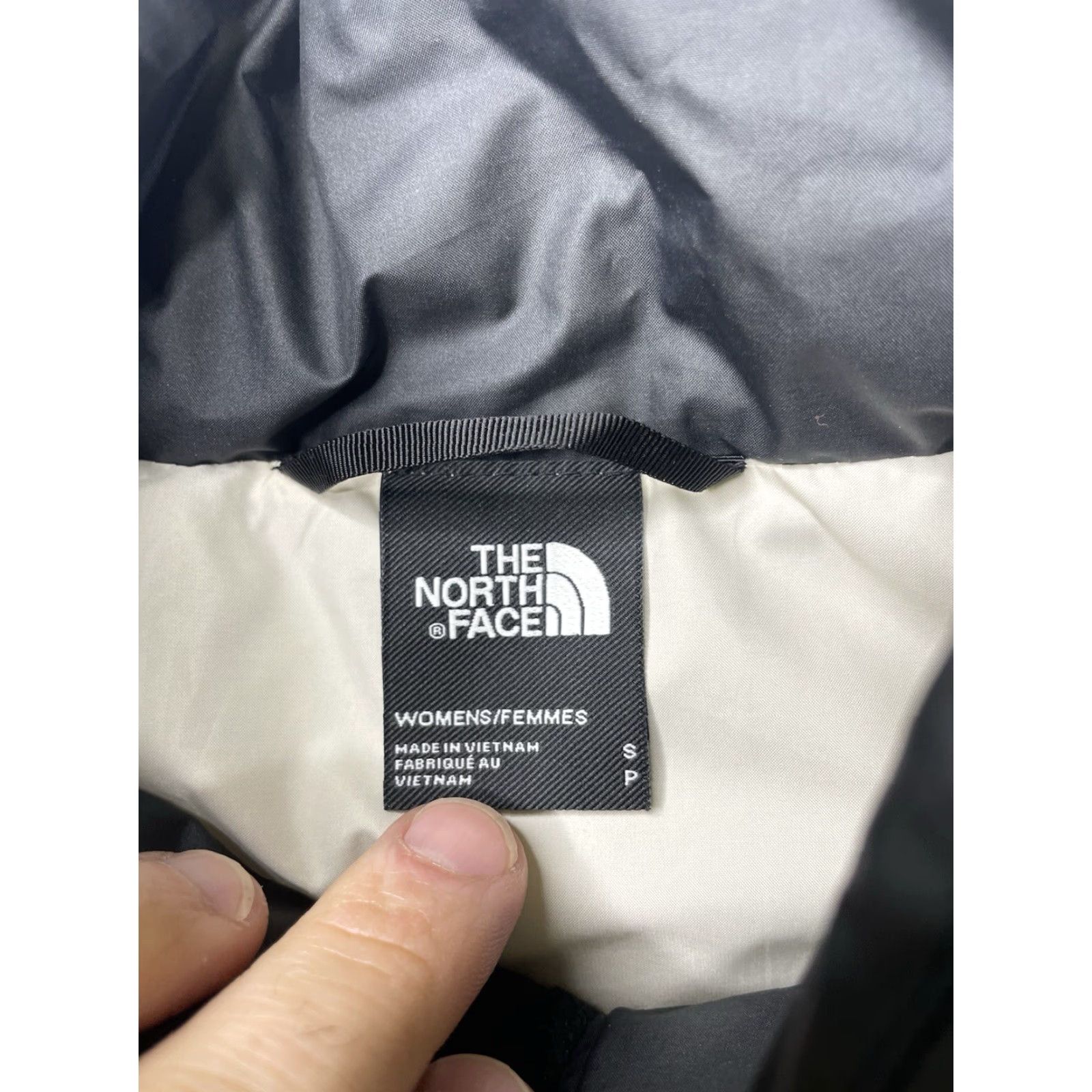 The North Face VINTAGE? The North Face White Black Vest Jacket Everyday Puffer Lightweight Womens S Small Size S / US 4 / IT 40 - 3 Thumbnail