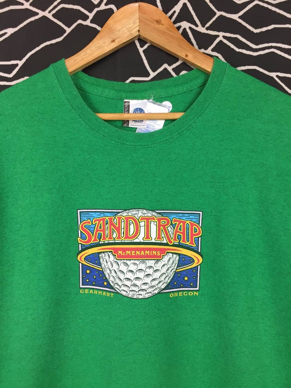 Vintage McMenamins Gearhart Oregon Sandtrap Pub Golfball Planet Tee Size US L / EU 52-54 / 3 - 3 Thumbnail