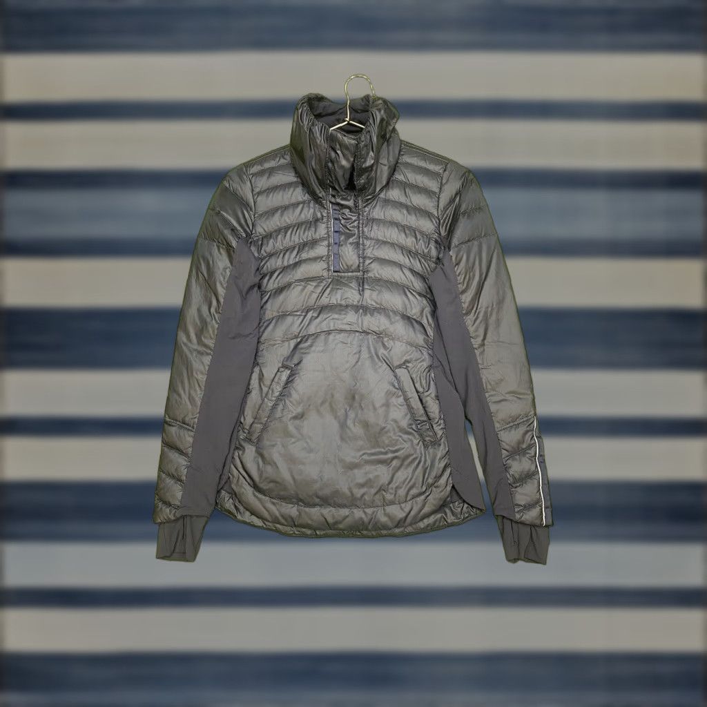 Lululemon Lululemon Down For it All Jacket Womens Size 4 Blue Size S / US 4 / IT 40 - 1 Thumbnail