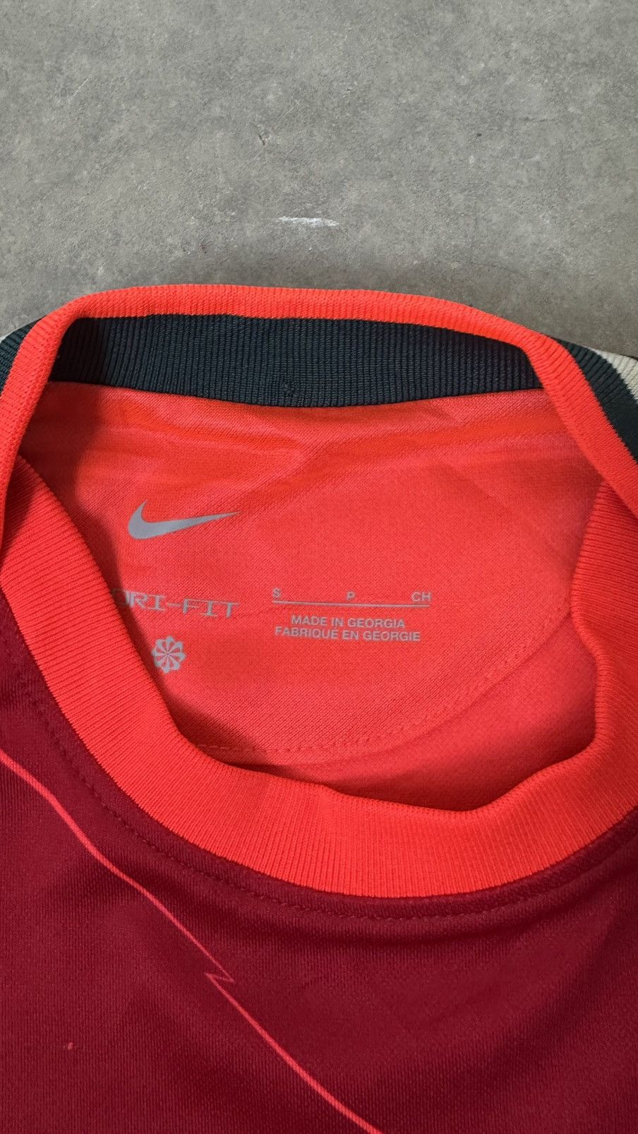 Nike NIKE LIVERPOOL FC MO SALAH JERSEY Size US S / EU 44-46 / 1 - 8 Thumbnail
