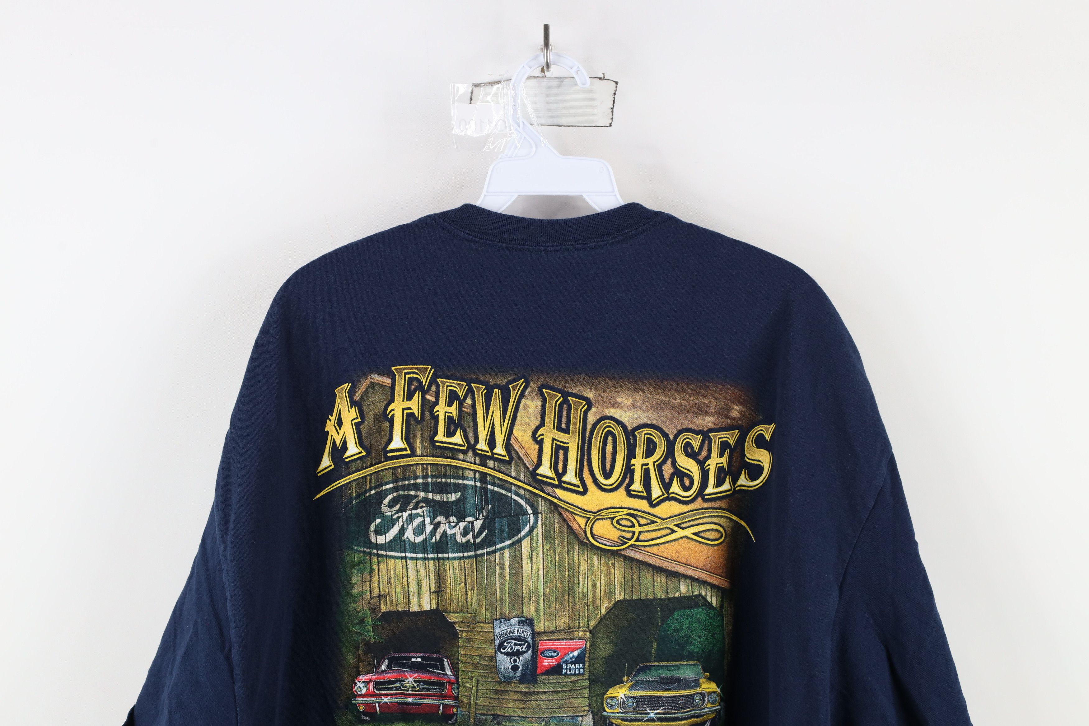 Vintage Vintage Horses Tucked In the Barn Ford Mustang Car T-Shirt Size US XXL / EU 58 / 5 - 9 Thumbnail
