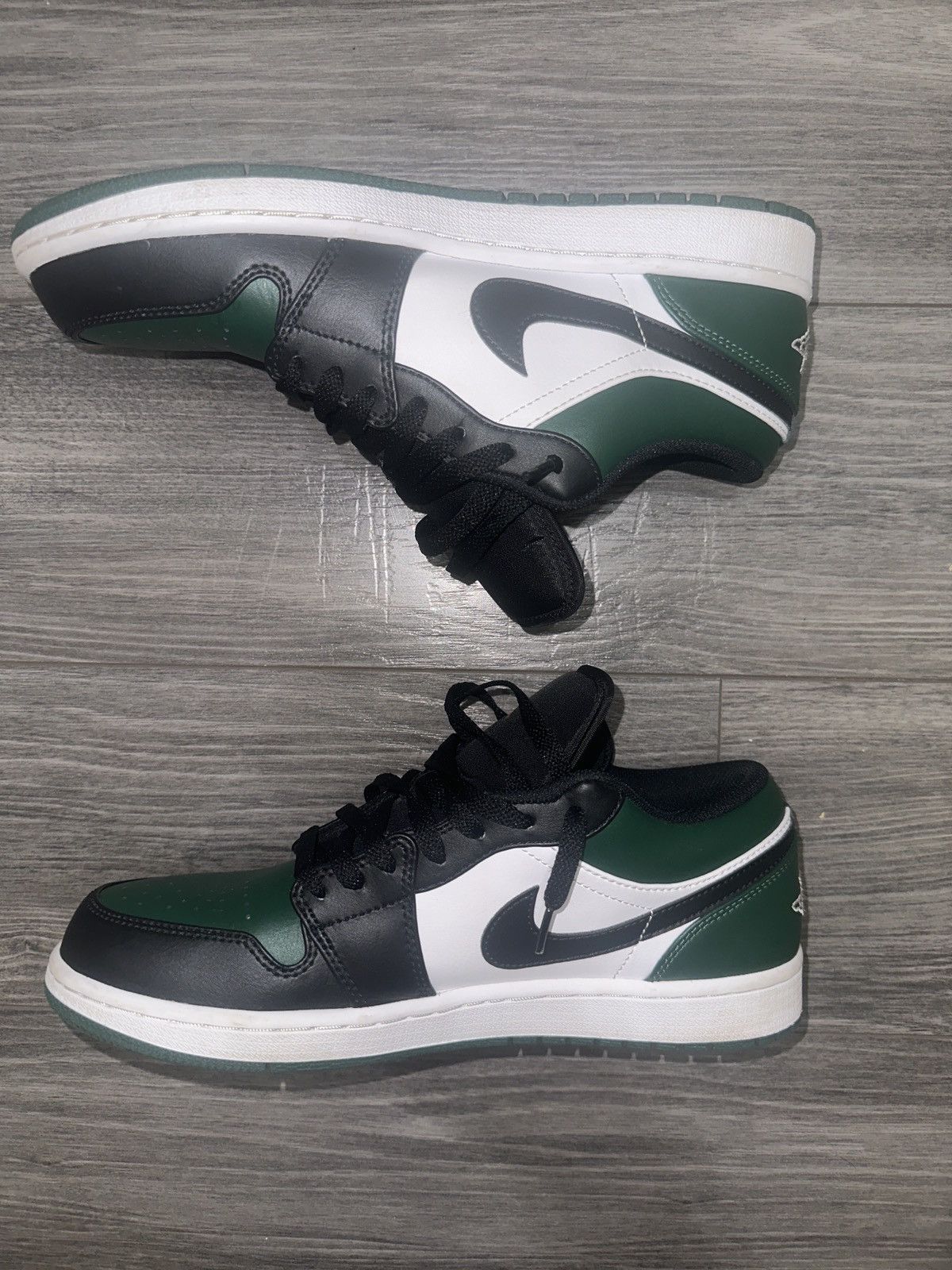 Jordan Brand Air Jordan 1 Low ‘Green Toe’ Size US 10 / EU 43 - 2 Thumbnail