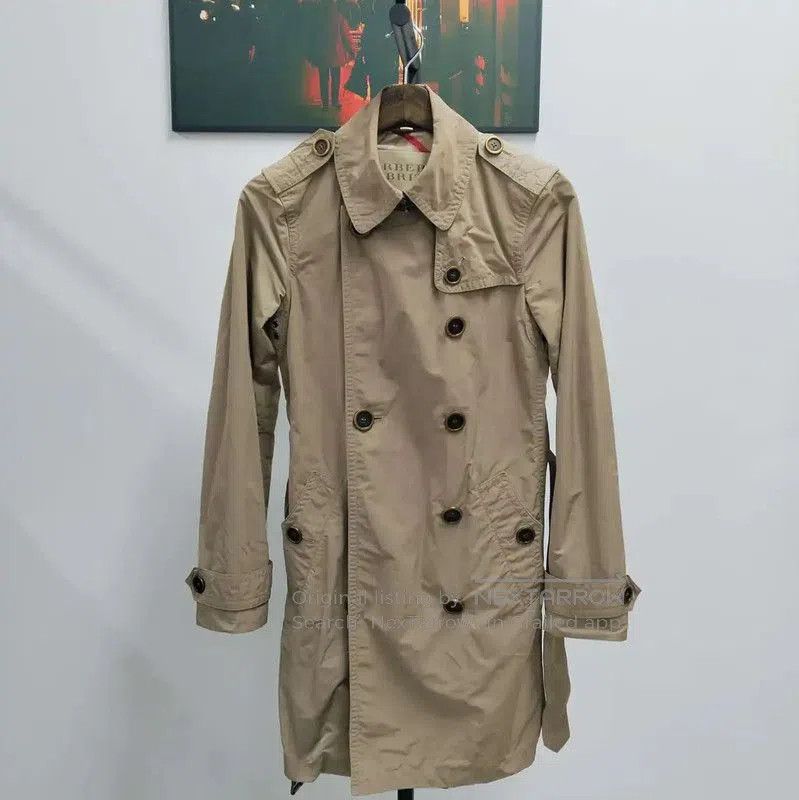 Burberry Burberry M Size Long Khaki Trench Coat. Size M / US 6-8 / IT 42-44 - 1 Thumbnail