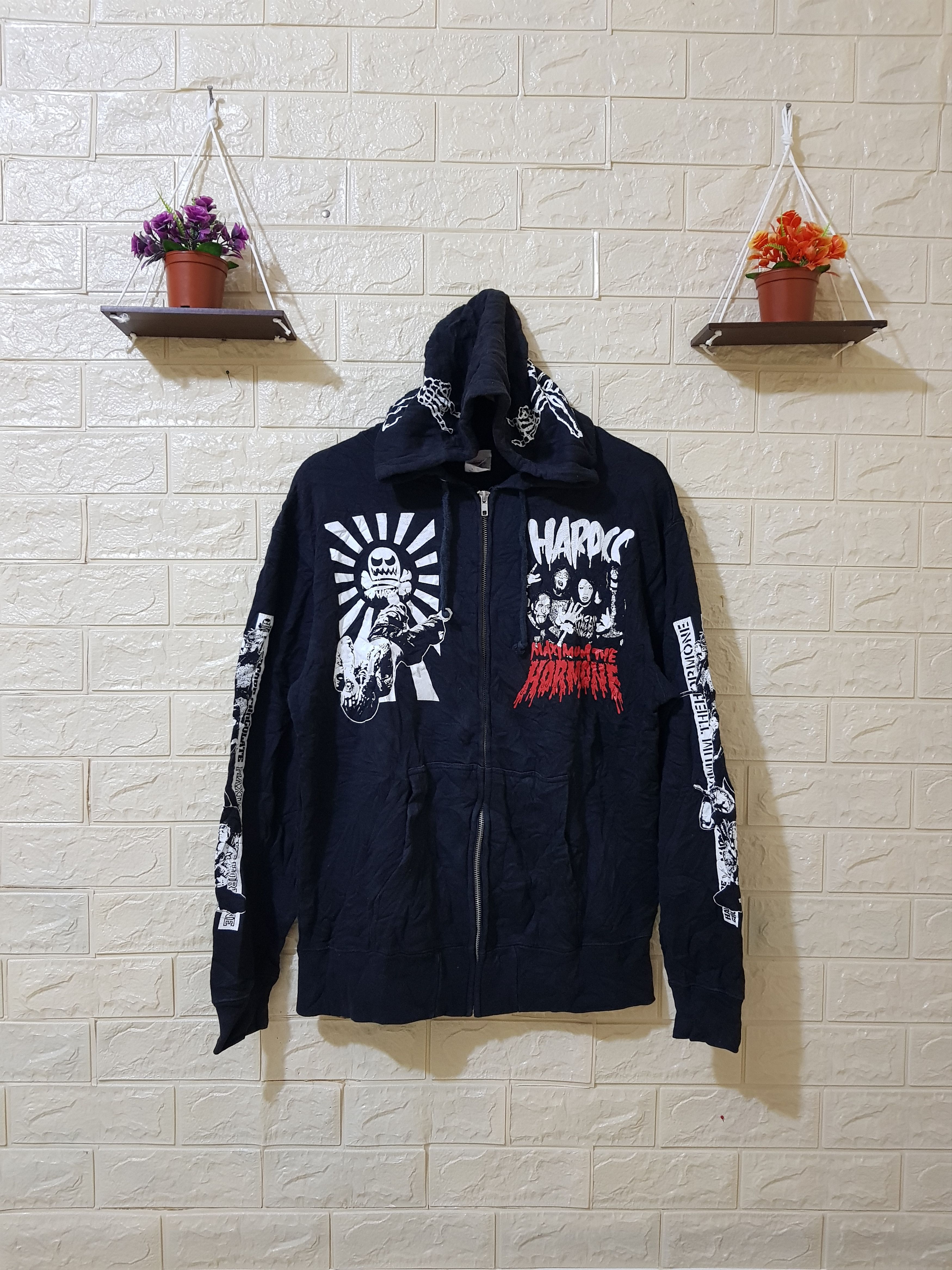 image of Band Tees x Nirvana Vintage Maximun The Hormone Zip Hoodie in Black, Men's (Size Large)