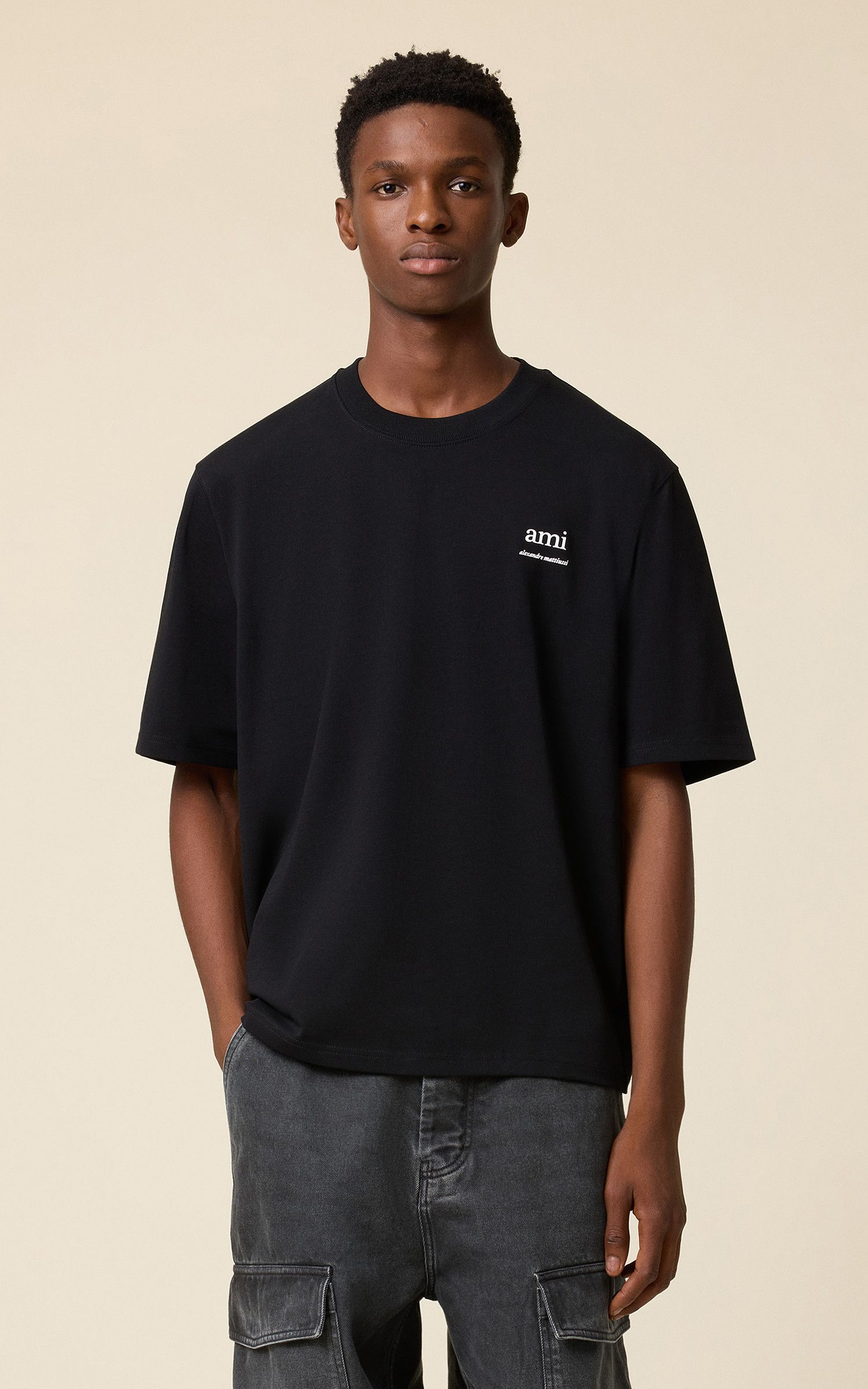 AMI o1s22i1n0925 Unisex Organic Cotton T-Shirt in Black Size US S / EU 44-46 / 1 - 3 Thumbnail
