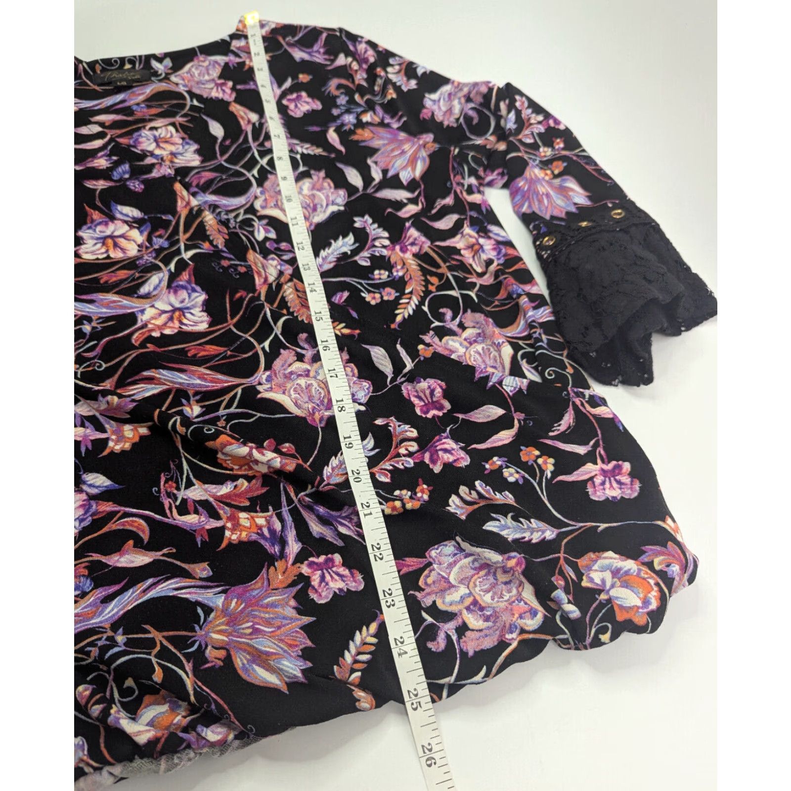 Vintage Thalia Sodi Blouse Top Women's Large Black Floral Lace Long Sleeve V-Neck Wrap Shirt Size L / US 10 / IT 46 - 4 Thumbnail