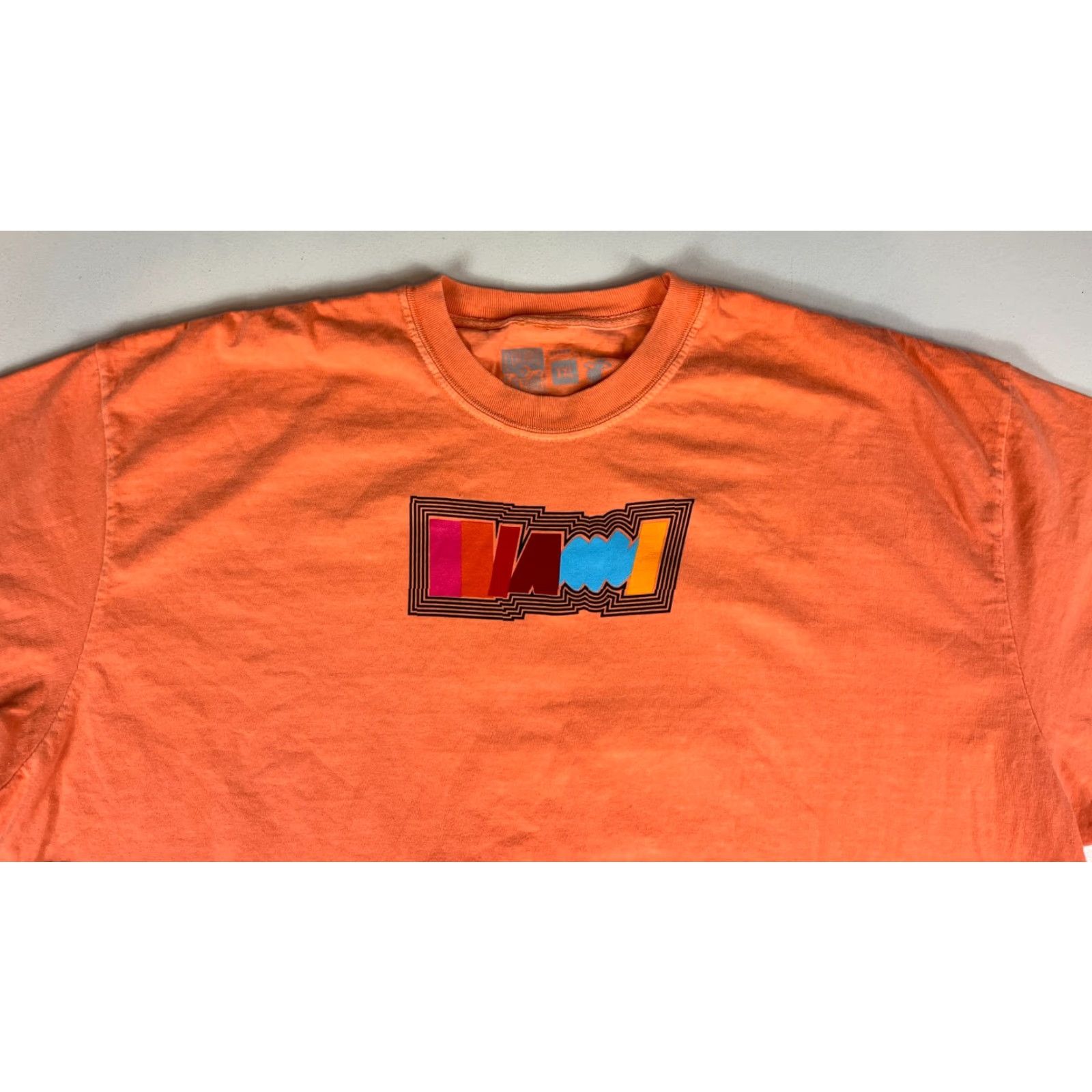 Vintage VINTAGE Court Culture Unisex T-Shirt Miami Heat Mashup Ball Tee 2XL Malon NWT Size US XXL / EU 58 / 5 - 4 Thumbnail