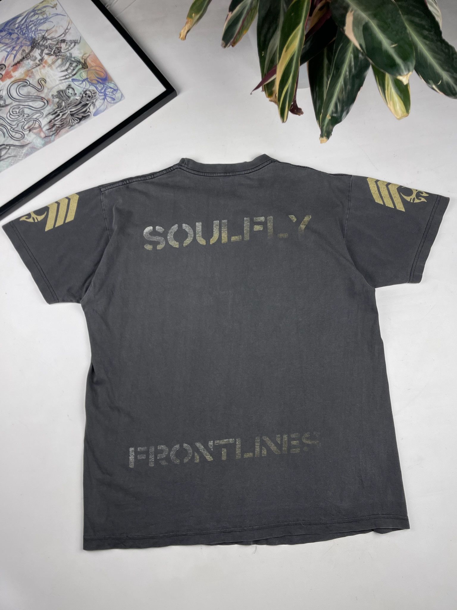 Band Tees Soulfly Vintage Y2k Band Print Tee Rock Metal Streetwear Size US L / EU 52-54 / 3 - 2 Thumbnail