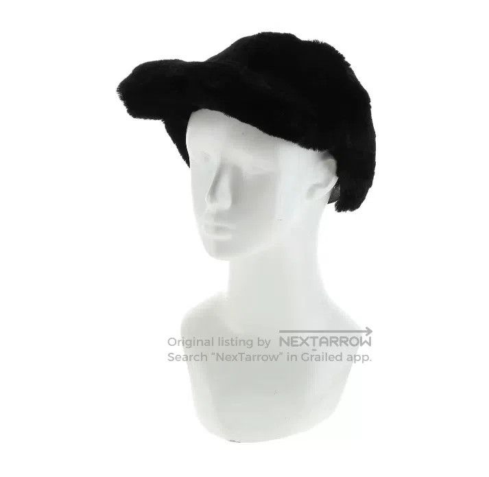 Givenchy Givenchy Black Fur Trimmed Baseball Cap Size ONE SIZE - 1 Thumbnail
