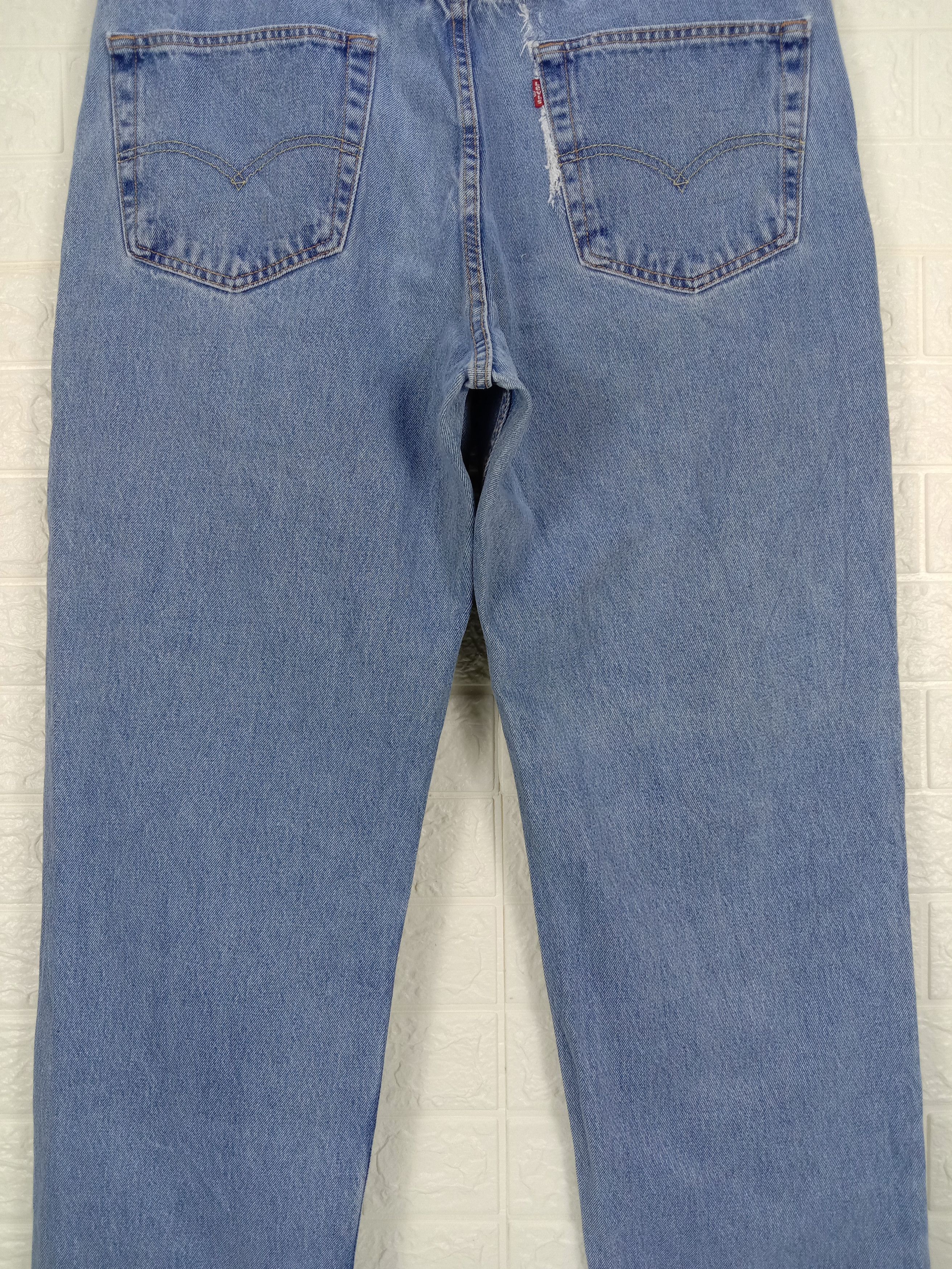 Levi's Vintage Levi's 550 Jeans Relaxed Fit Distressed Denim Size US 37 - 7 Thumbnail