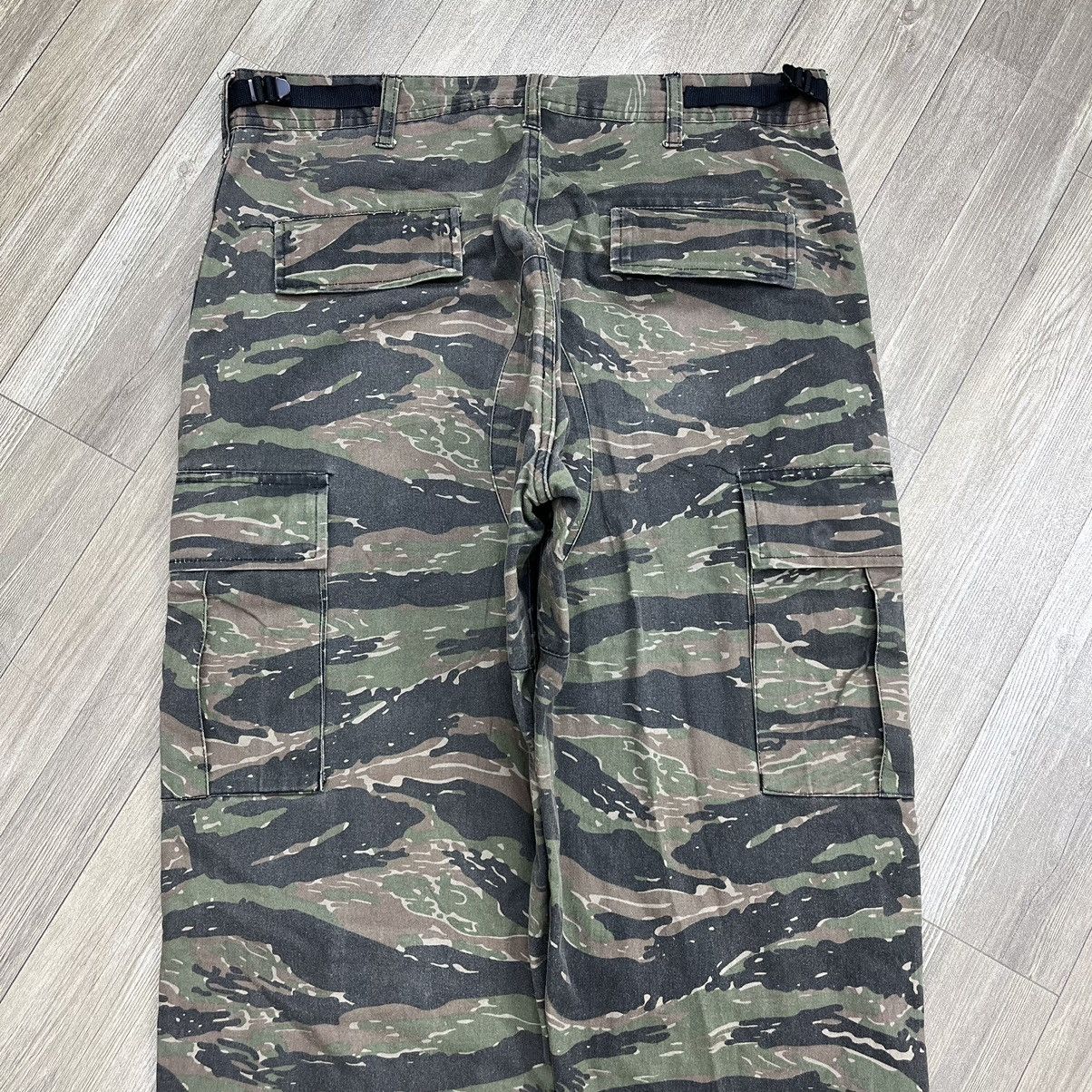 Vintage Vintage Rotcho BDU Camouflage Tiger Stripe Cargo Pants Size US 33 - 17 Thumbnail