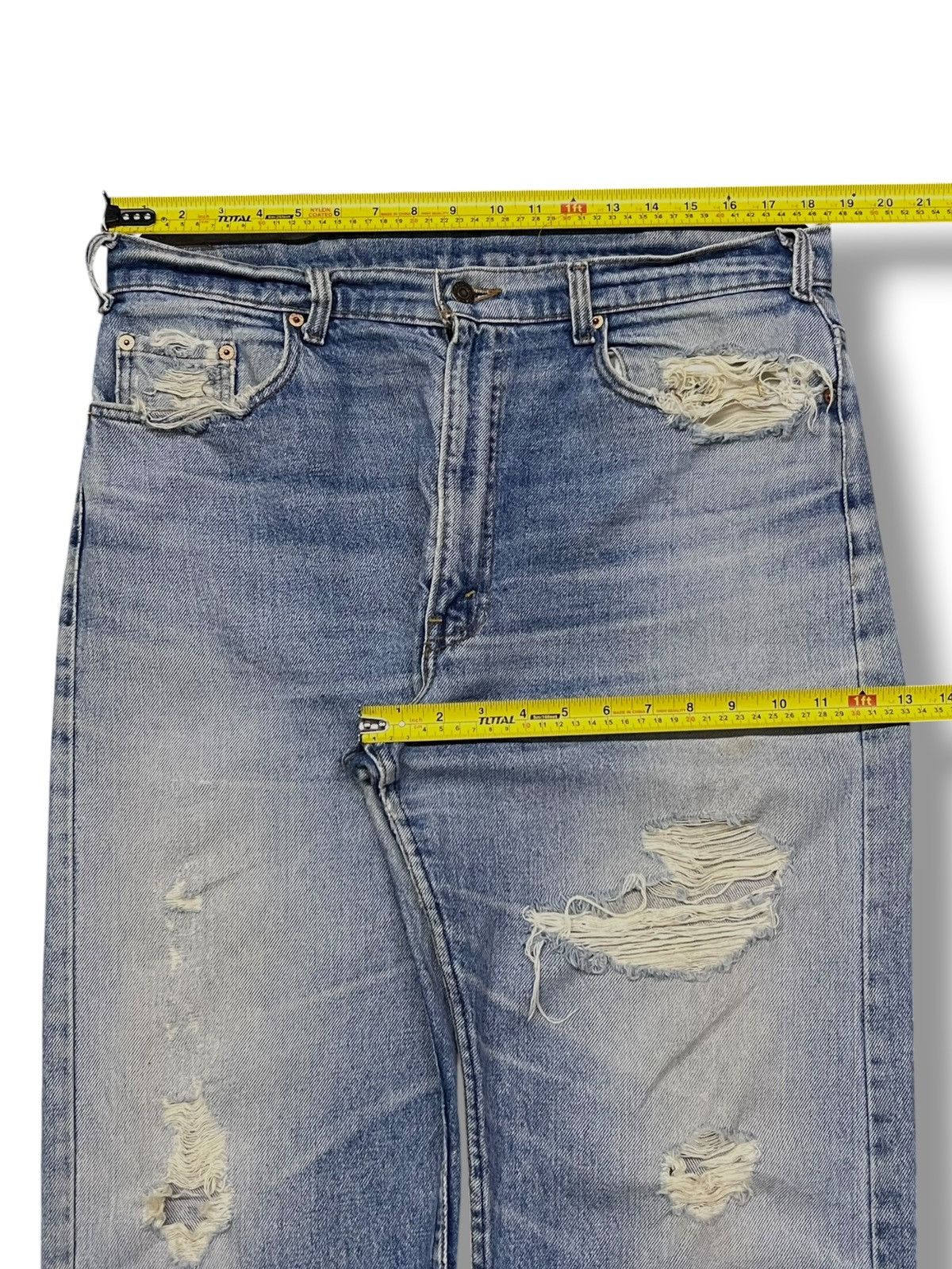 Levi's Loose Vintage 90s Levi’s 505-0217 USA - Faded Light Wash Size US 37 - 19 Thumbnail