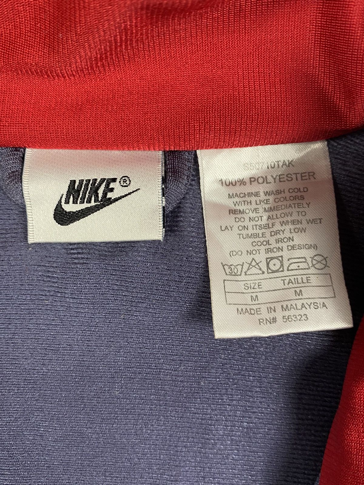 Nike Vintage 90s Nike Track Jacket Windbreaker Streetwear mens Size US M / EU 48-50 / 2 - 13 Thumbnail
