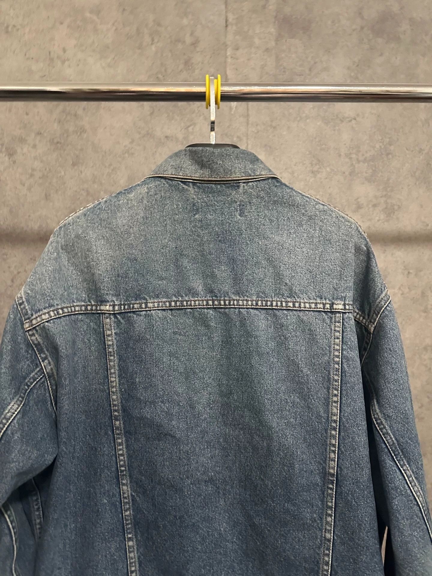Balenciaga Balenciaga Distressed Denim Jacket Men's Size US S / EU 44-46 / 1 - 5 Thumbnail