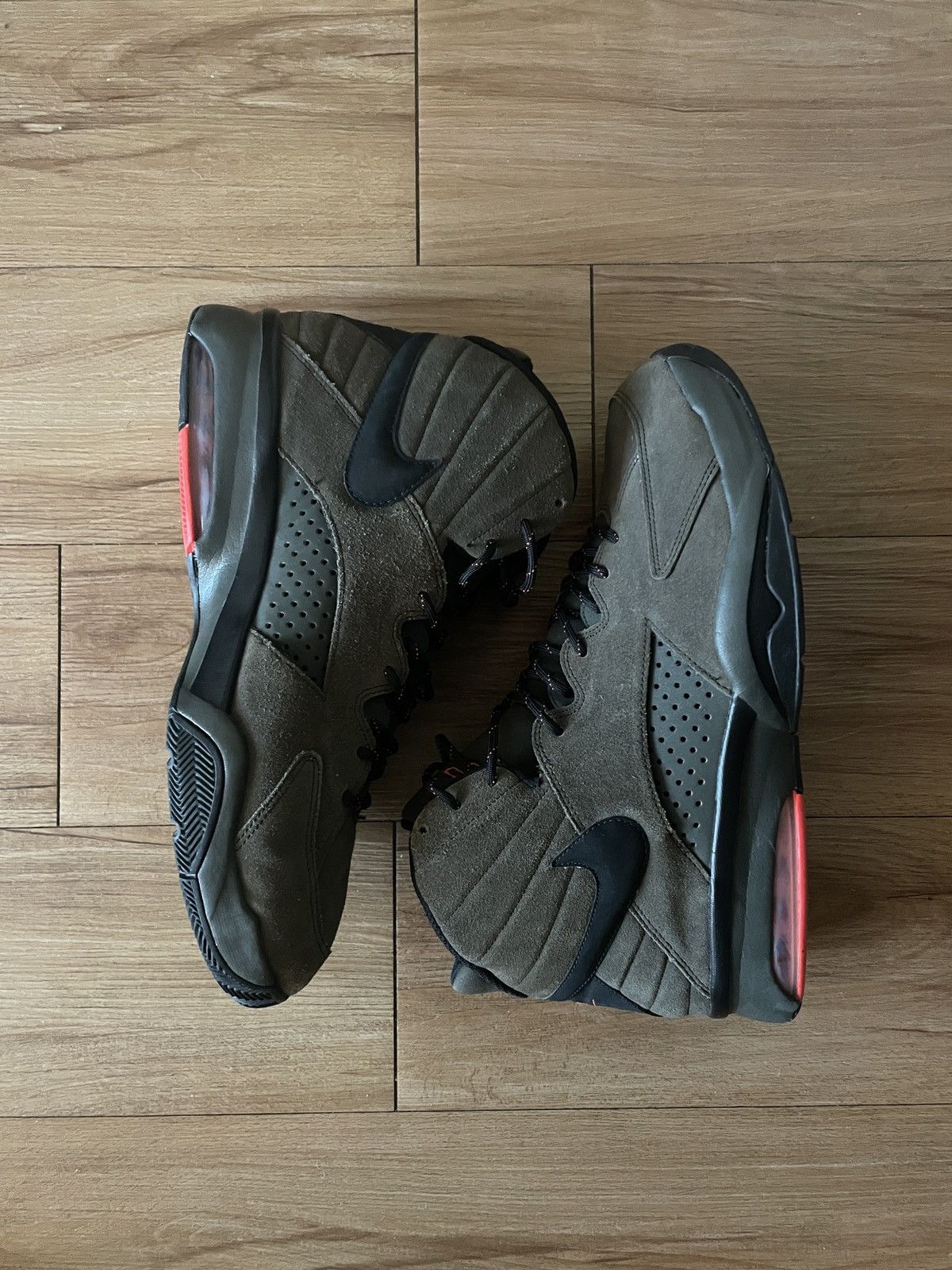 image of Nike Air Maestro Flight Hoh Retro Scottie Pippen “Sable Green” Shoes in Olive, Men's (Size 13)