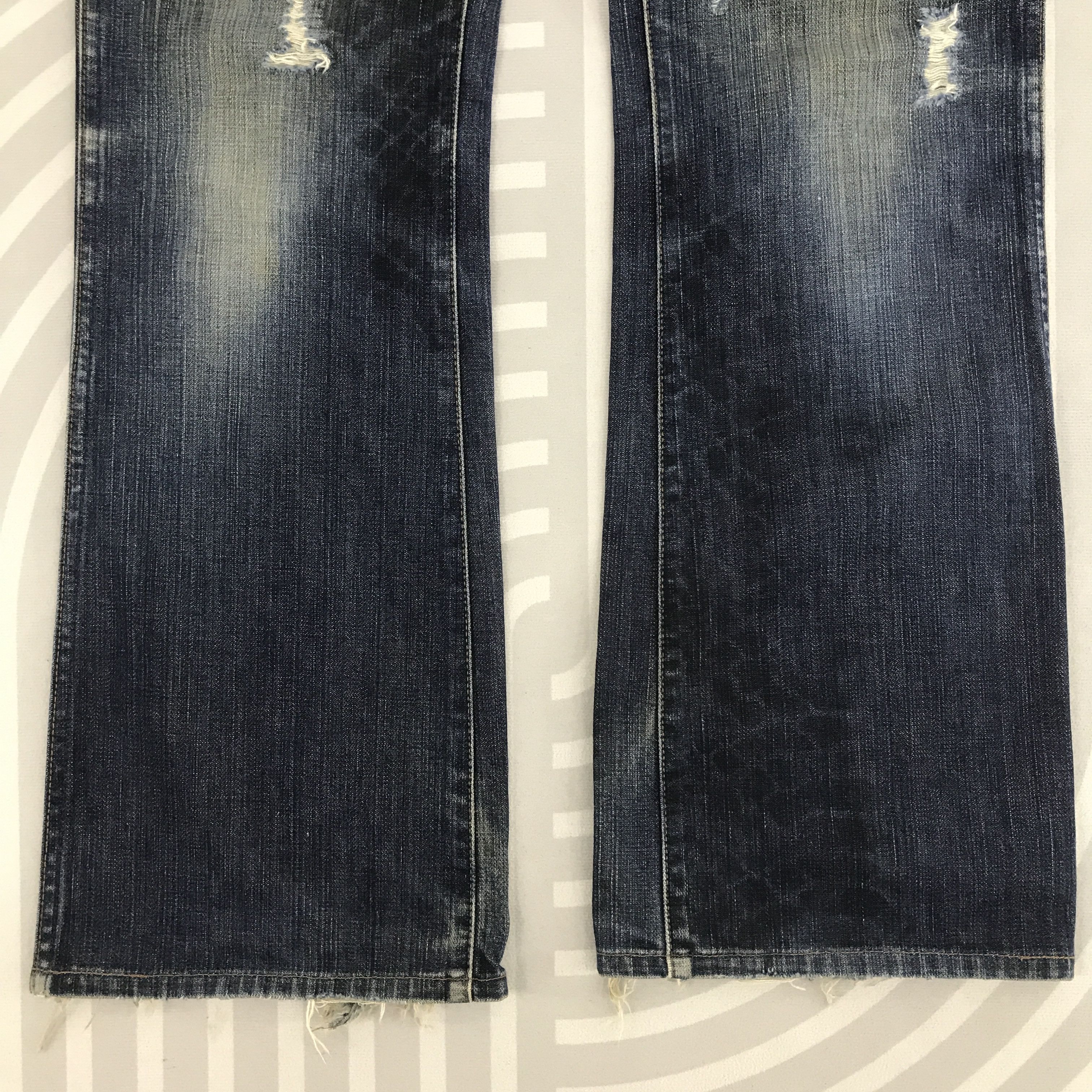 Vintage × Wrangler Flare Wrangler Distressed Bootcut Denim jeans pants Size US 32 / EU 48 - 3 Thumbnail