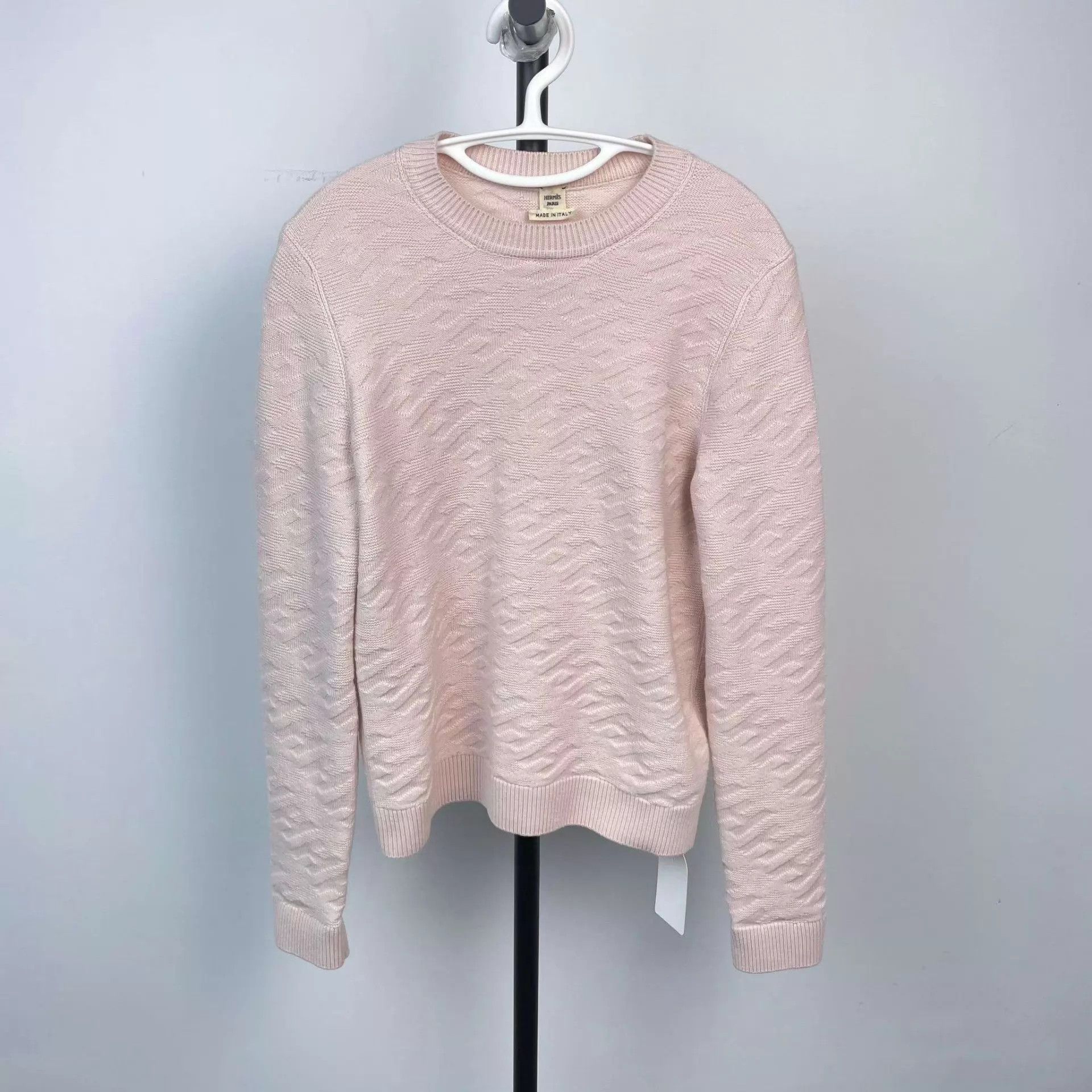 Hermes Hermès Pink Knit Sweater 38 260314YXYHR02 Size S / US 4 / IT 40 - 1 Thumbnail