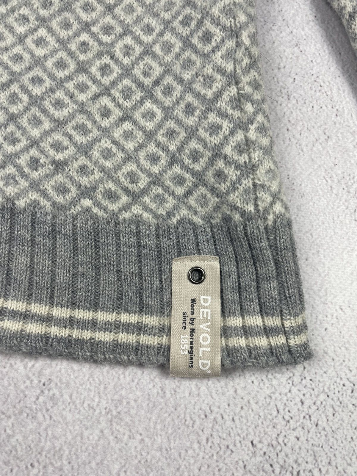 Dale Of Norway × Vintage Devold Norway Sweater Pure New Wool Small Size Size XS / US 0-2 / IT 36-38 - 4 Thumbnail